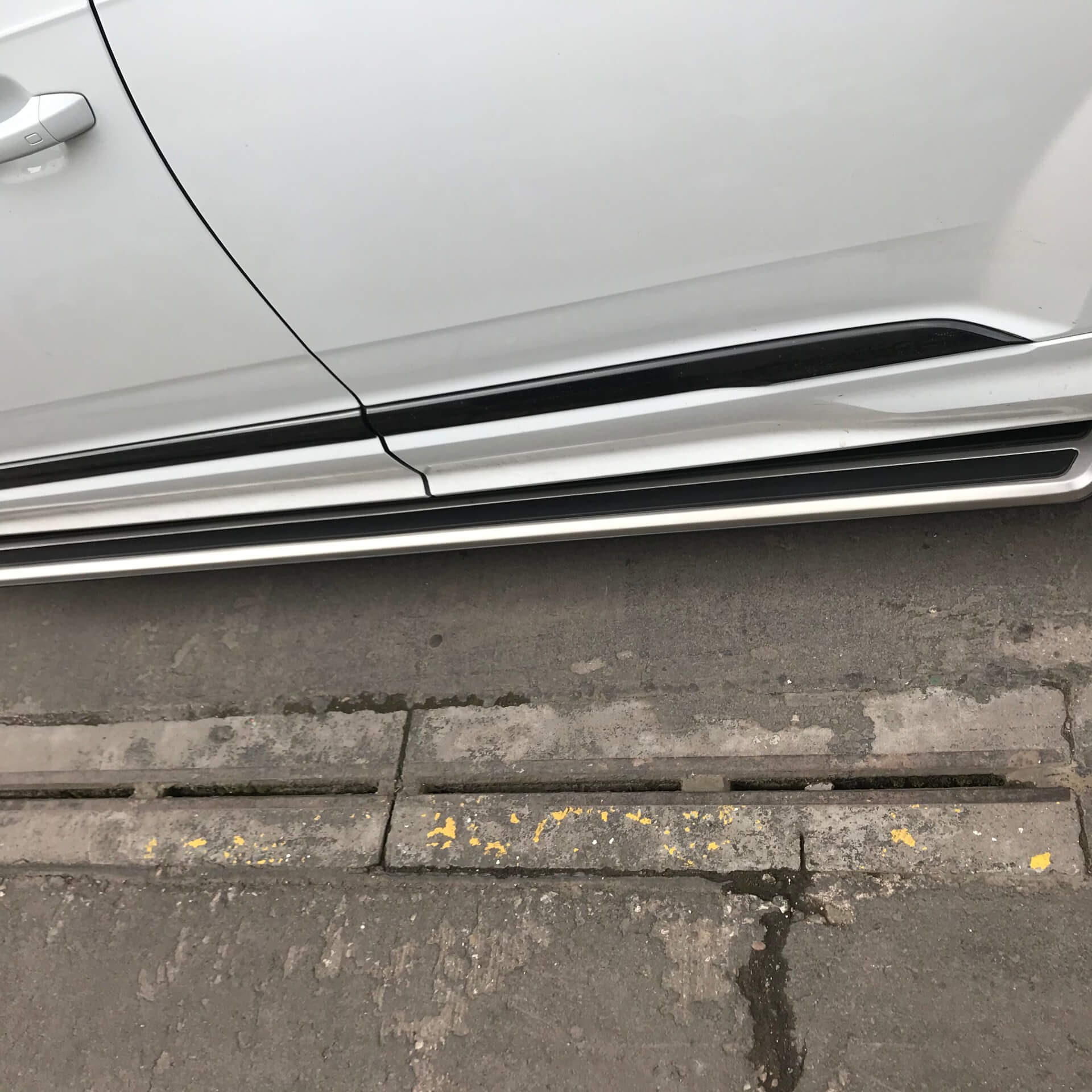 Direct4x4 Side Steps and Bars OE Style Side Steps Running Boards for Audi Q7 2016-2019