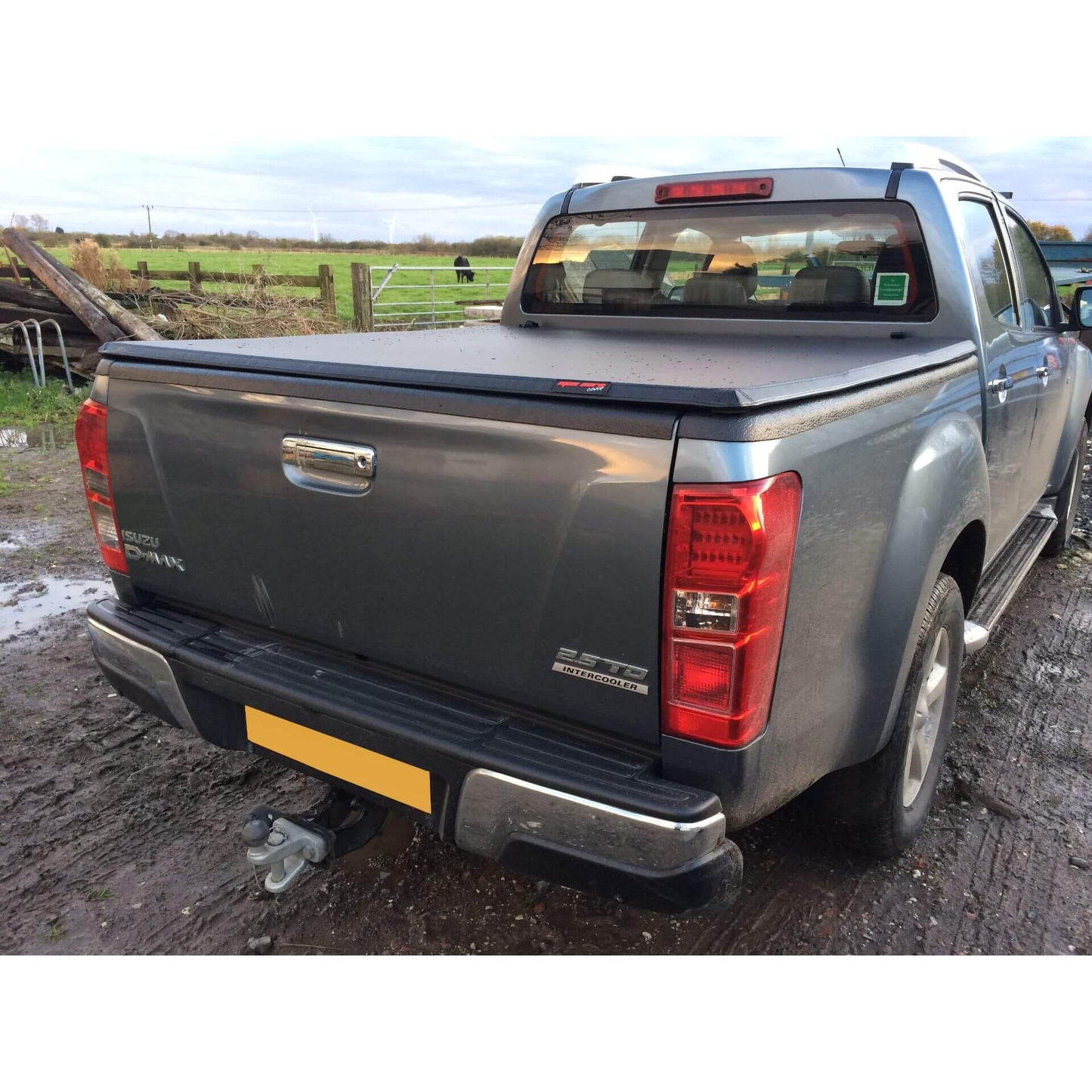 Direct4x4 Pickup Truck Tonneau Covers Soft Tri-Fold Tonneau Cover for Isuzu D-Max Double Cab 2012-2020