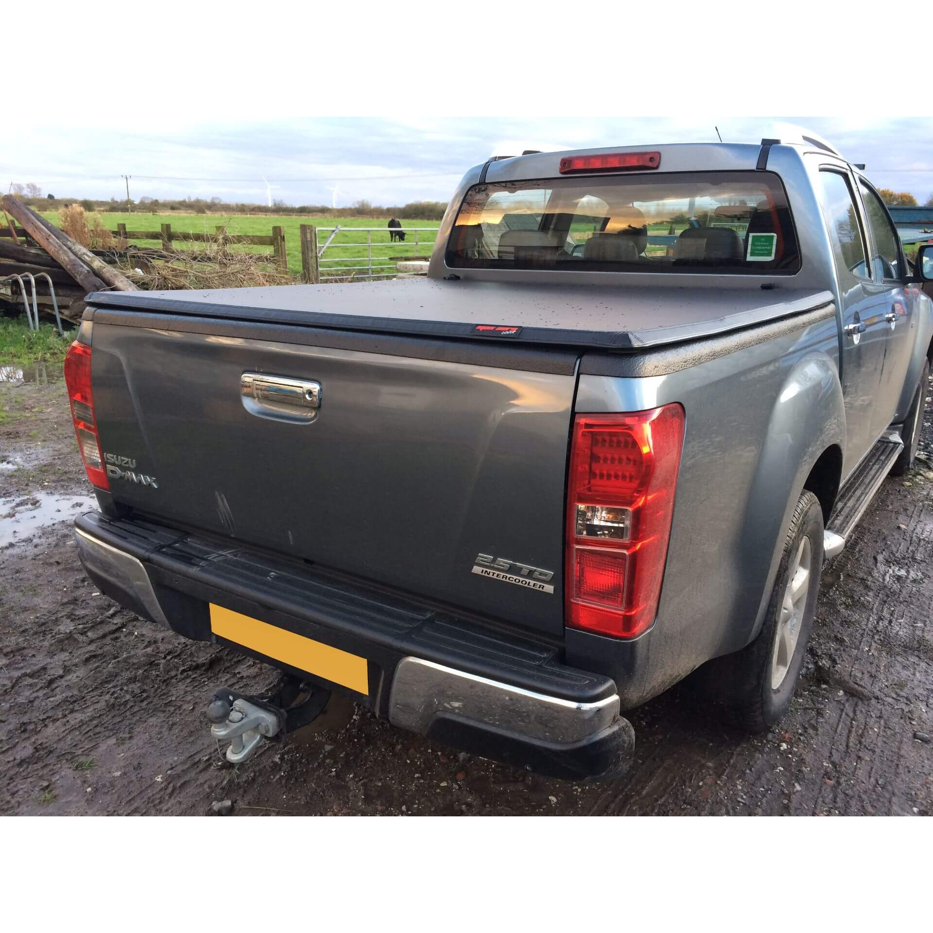 Direct4x4 Pickup Truck Tonneau Covers Soft Tri-Fold Tonneau Cover for Isuzu D-Max Double Cab 2012-2020