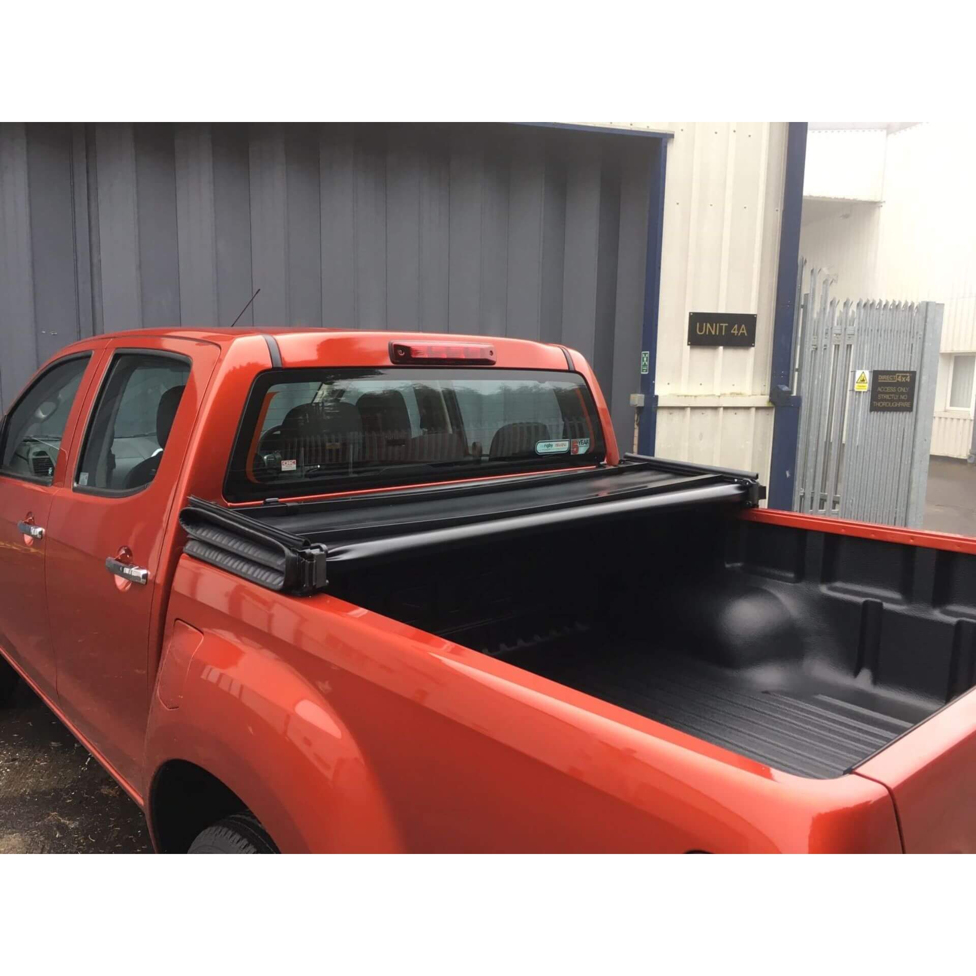 Direct4x4 Pickup Truck Tonneau Covers Soft Tri-Fold Tonneau Cover for Isuzu D-Max Double Cab 2012-2020