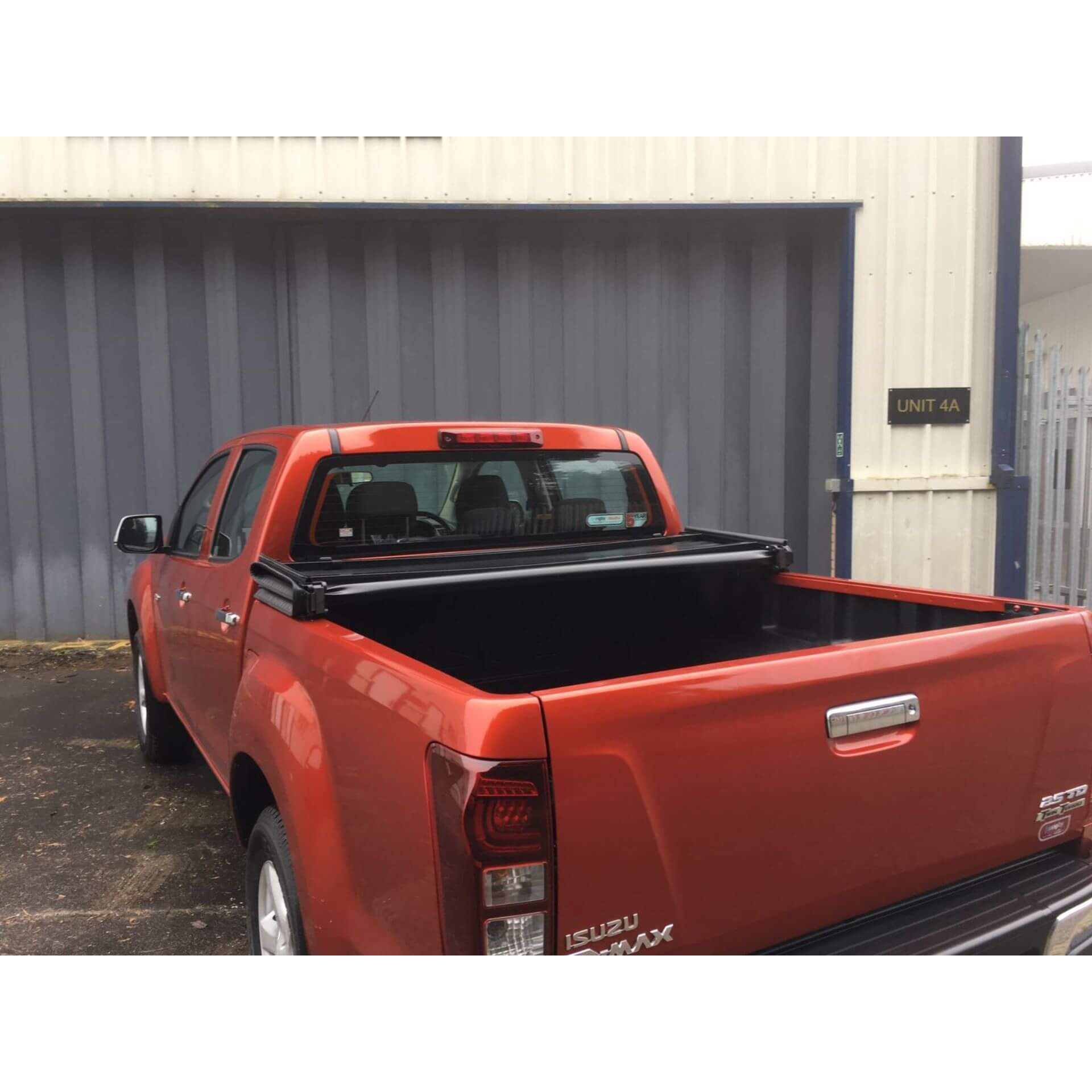 Direct4x4 Pickup Truck Tonneau Covers Soft Tri-Fold Tonneau Cover for Isuzu D-Max Double Cab 2012-2020