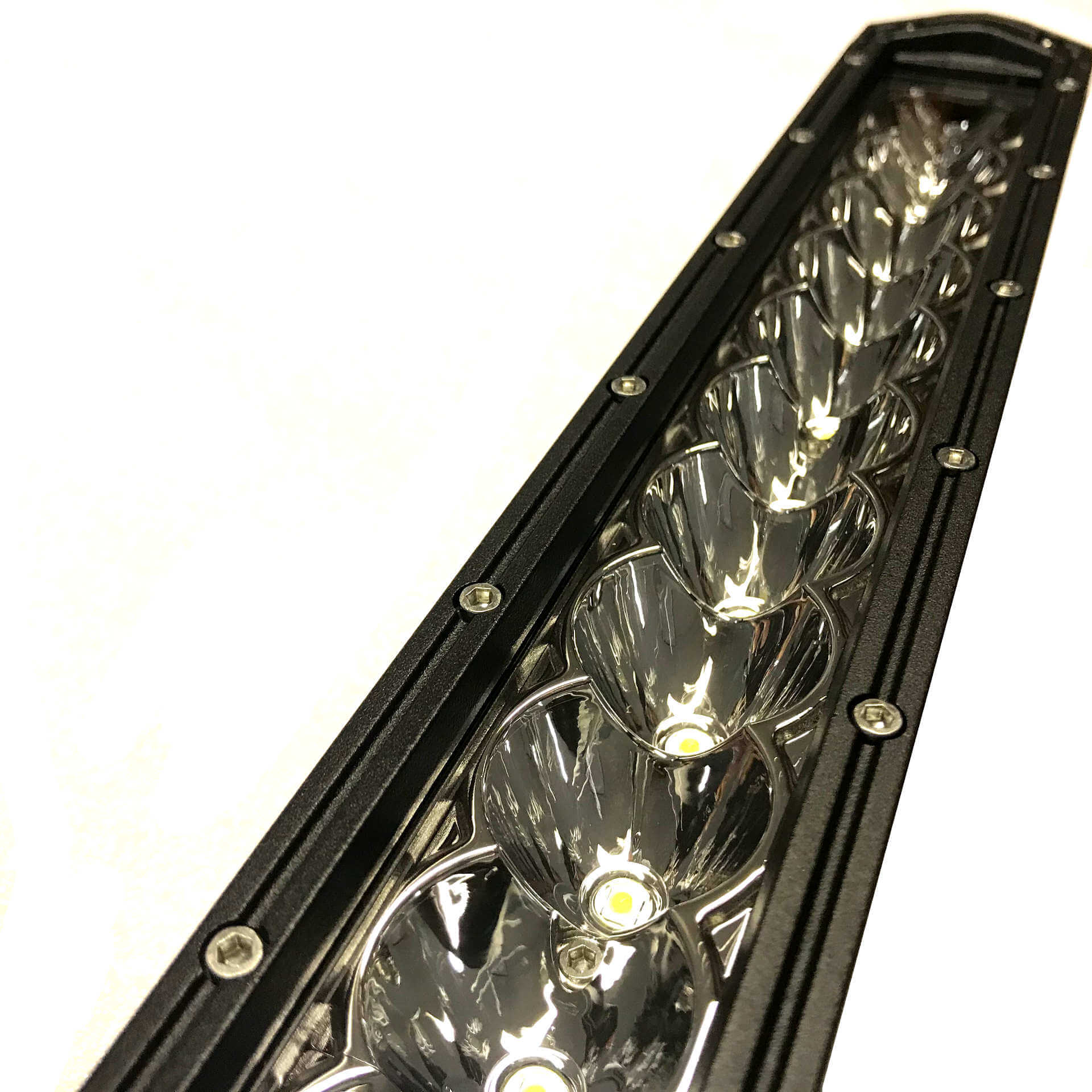 Direct4x4 Spotlights Ultra Thin Single Row 20PCS x 5W OSRAM Super Bright LED Light Bar