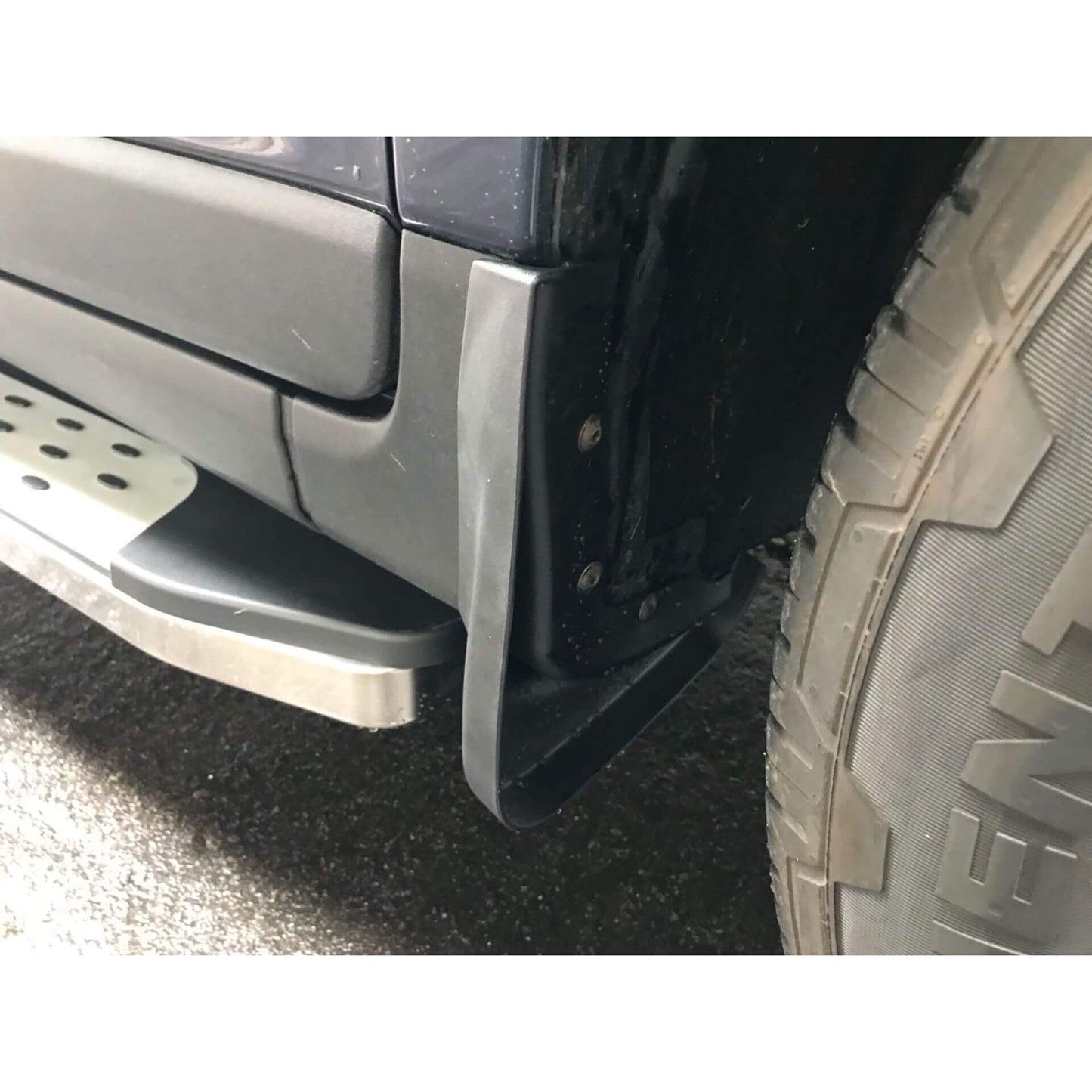 Direct4x4 Mud Flaps OE Style Mud Flaps Splash Guards for Volvo XC60 2008-2013 (exc. R-Design)