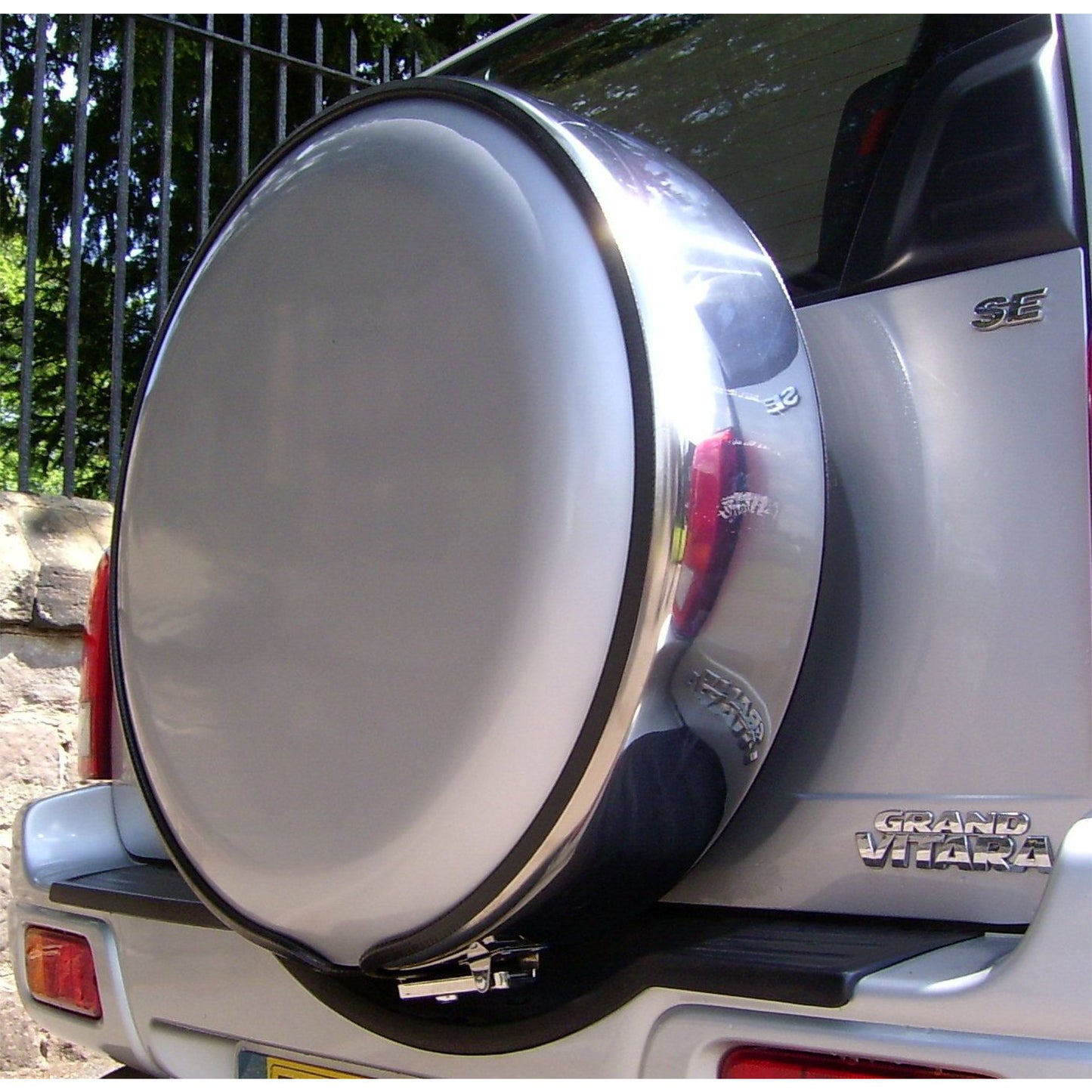 Direct4x4 Spare Wheel Covers Stainless Steel Spare Wheel Cover with Silver Centre for Large Tyres