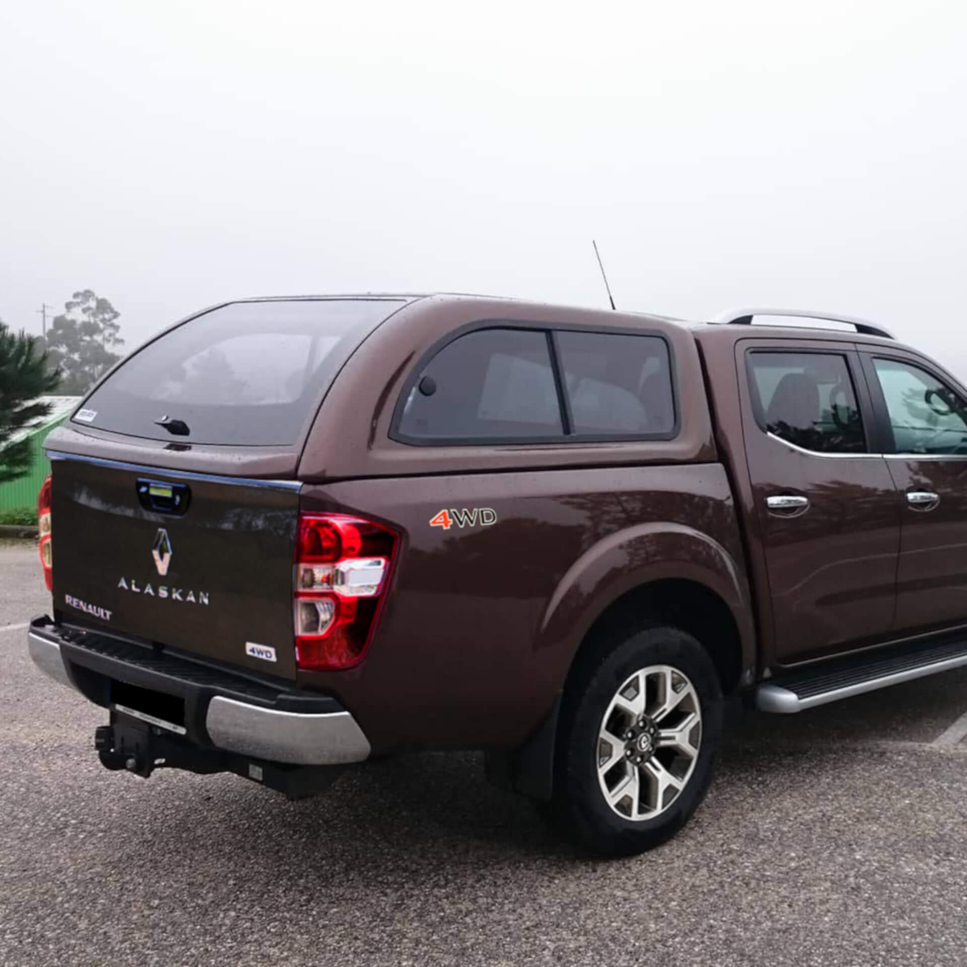 Direct4x4 accessories for Renault Alaskan vehicles with a photo of the back of a Renault Alaskan fitted with a canopy
