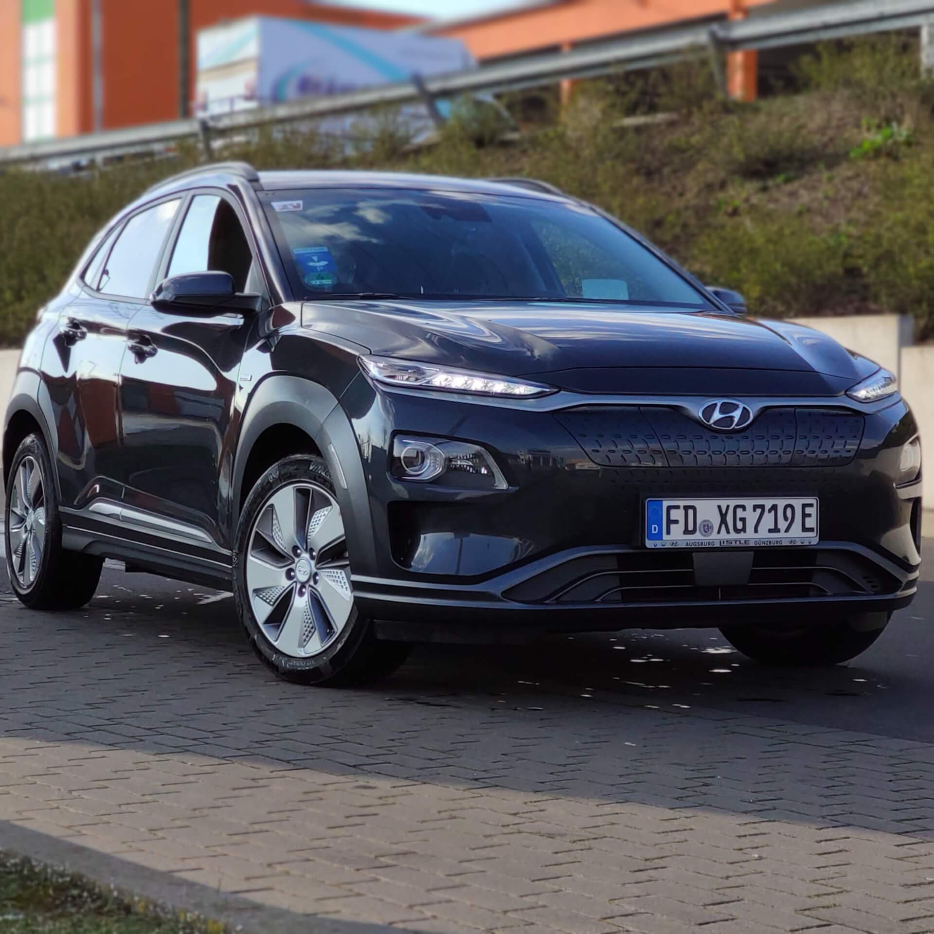 Direct4x4 accessories for Hyundai Kona vehicles with a photo of a black Hyundai Kona parked next to a road