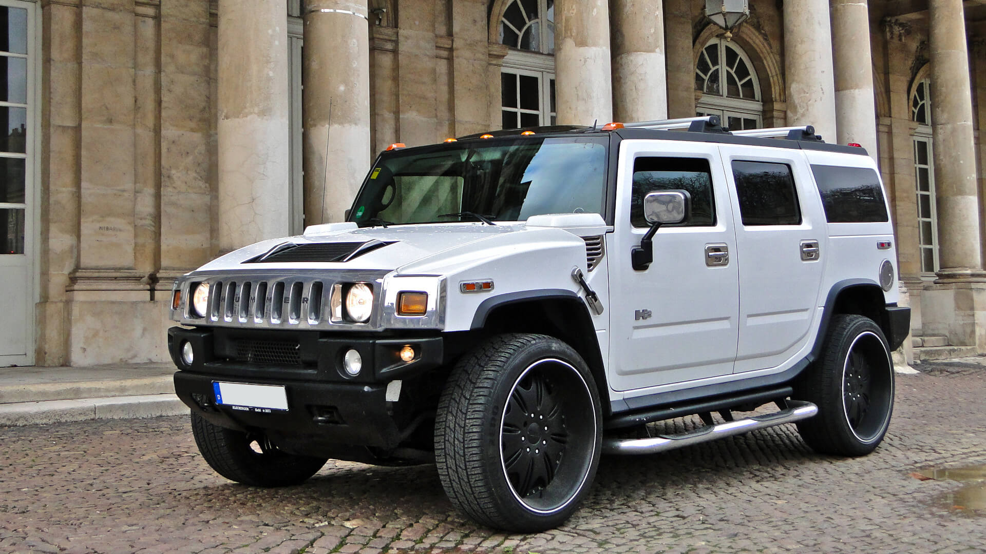 Direct4x4 Accessories for Hummer H2 Vehicles