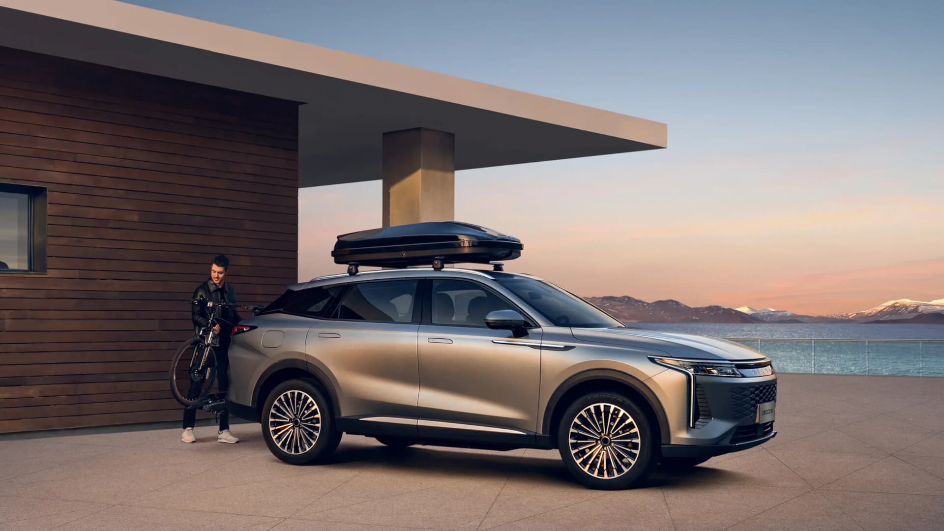 Photo of an OMODA 9 SUV vehicle