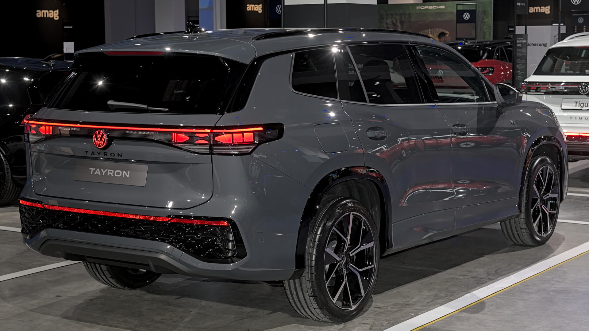 Photo of a Volkswagen Tayron vehicle at a European motor show