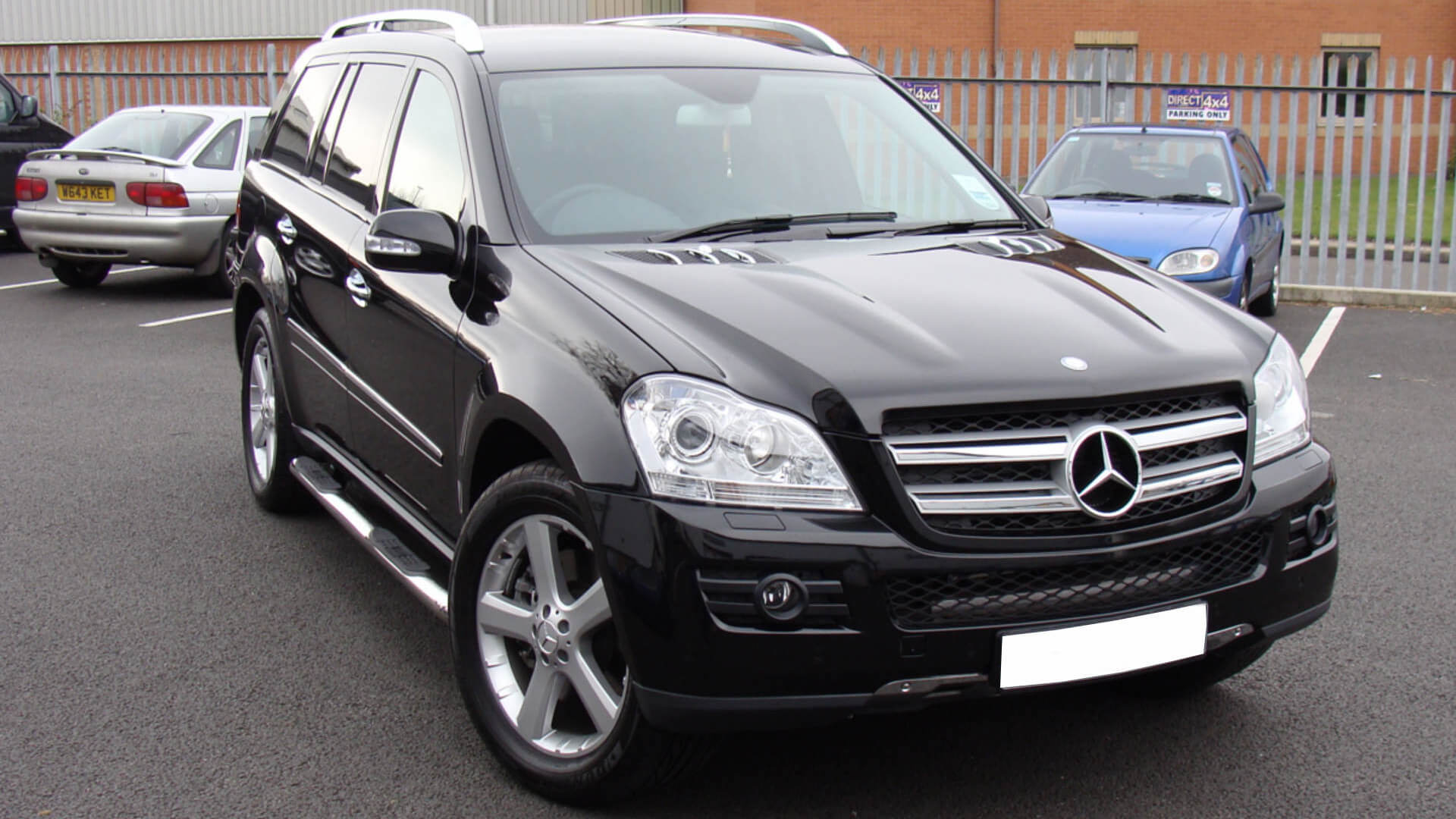Direct4x4 Accessories for Mercedes Benz Vehicles