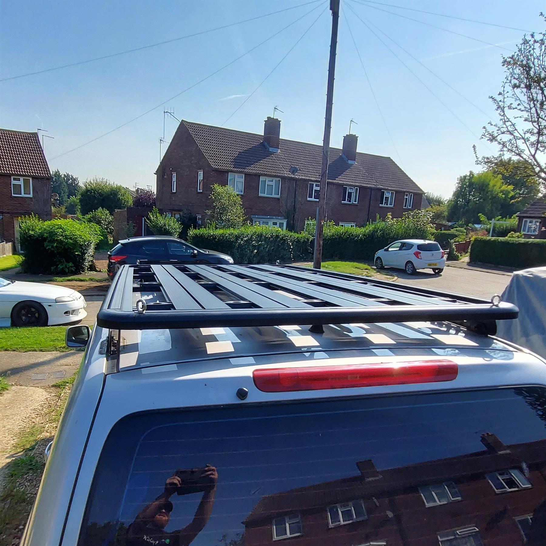 Direct4x4 Roof Racks AluMod Low Profile 220cm x 125cm Roof Rack for Toyota Land Cruiser Amazon 98-07