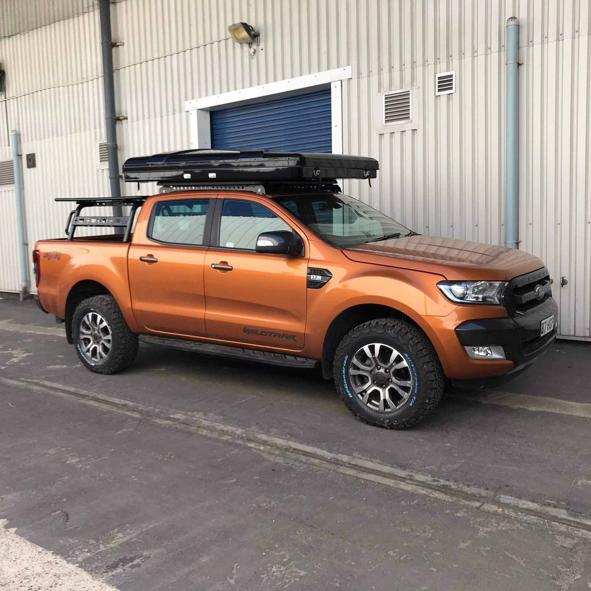 Direct4x4 Roof Top Tents [CLEARANCE] Black Overland Expedition Hard Shell Pop-up 2-Person Roof Top Camping Tent
