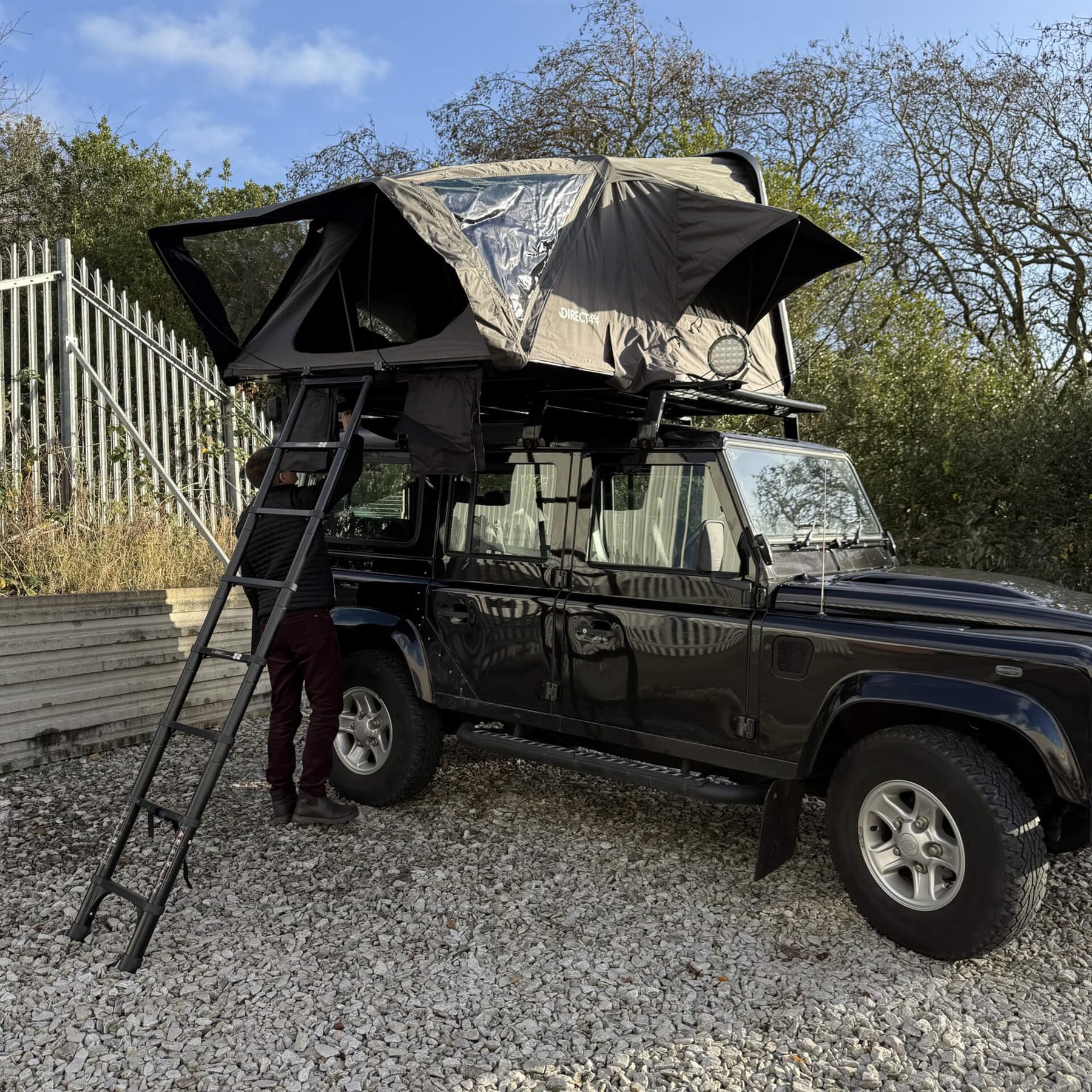 Direct4x4 Roof Top Tents TrailTop Granite Grey 3 or 4-Person Hard Shell Expedition Roof Top Camping Tent