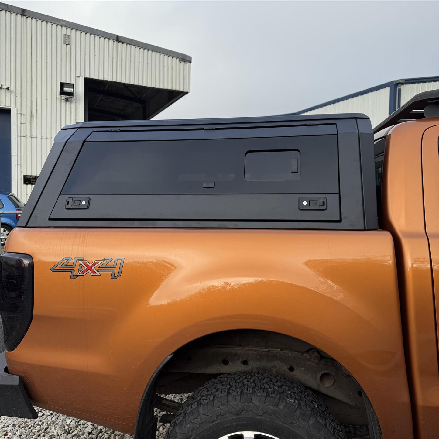 Direct4x4 Pickup Truck Hardtop Canopies Aluminium Slide Window Load Bed Canopy for the Ford Ranger 2012-2022 Double Cab