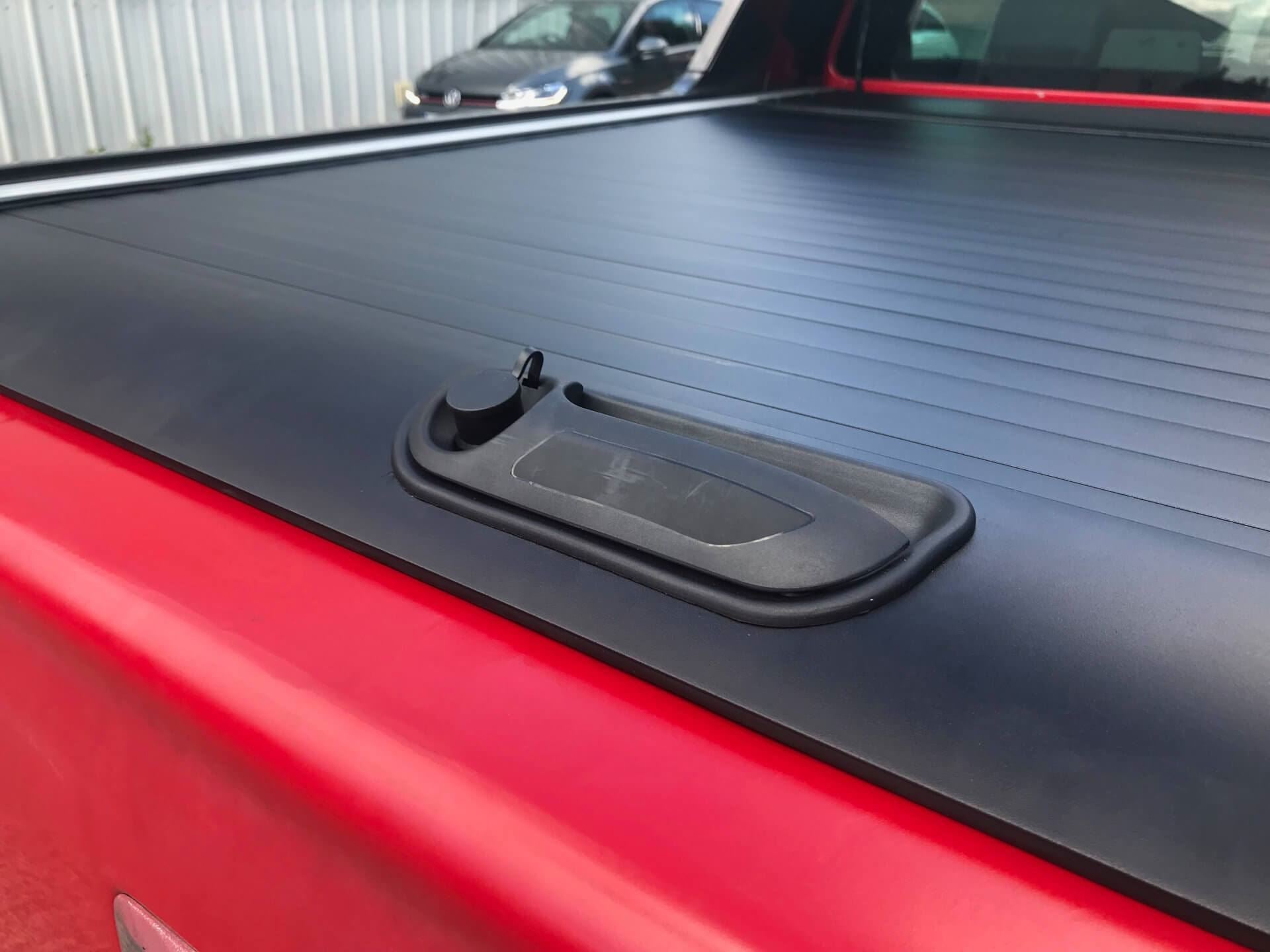 Direct4x4 Side Steps and Bars Roll & Lock Style Pickup Tonneau Cover for the Ford Ranger 2012+ (inc. Wildtrak)