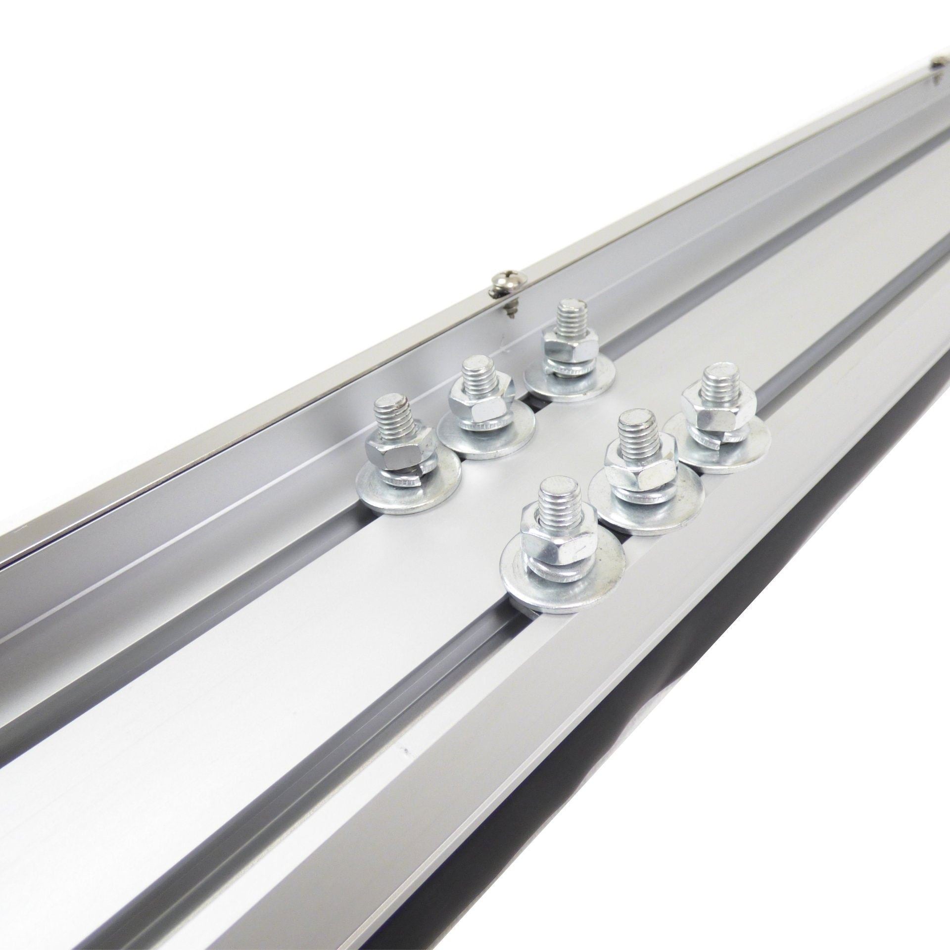Direct4x4 Side Steps and Bars Stingray Side Steps Running Boards for Land Rover Discovery 3 and 4