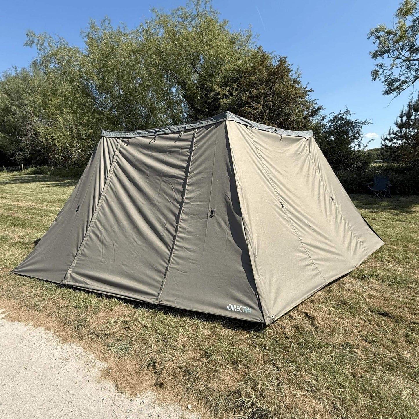[CLEARANCE] 270-Degree RHS Granite Gray Hawkwing Fold-out Vehicle Side Awning + Side Walls
