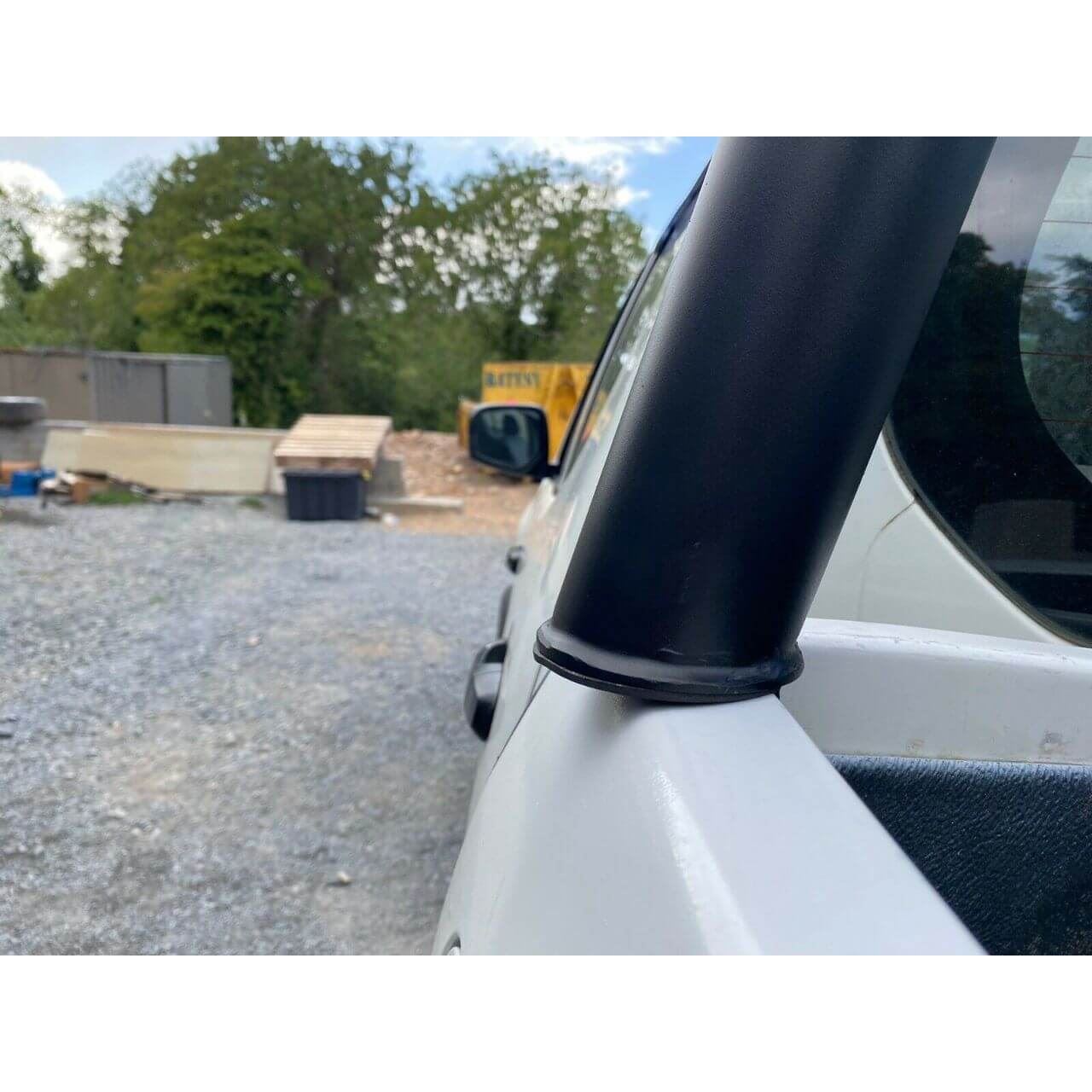 Direct4x4 Pickup Truck Roll Sports Bar [CLEARANCE] Single Loop Black Powder Coated Roll Sports Bar for Mitsubishi L200 2005-2010