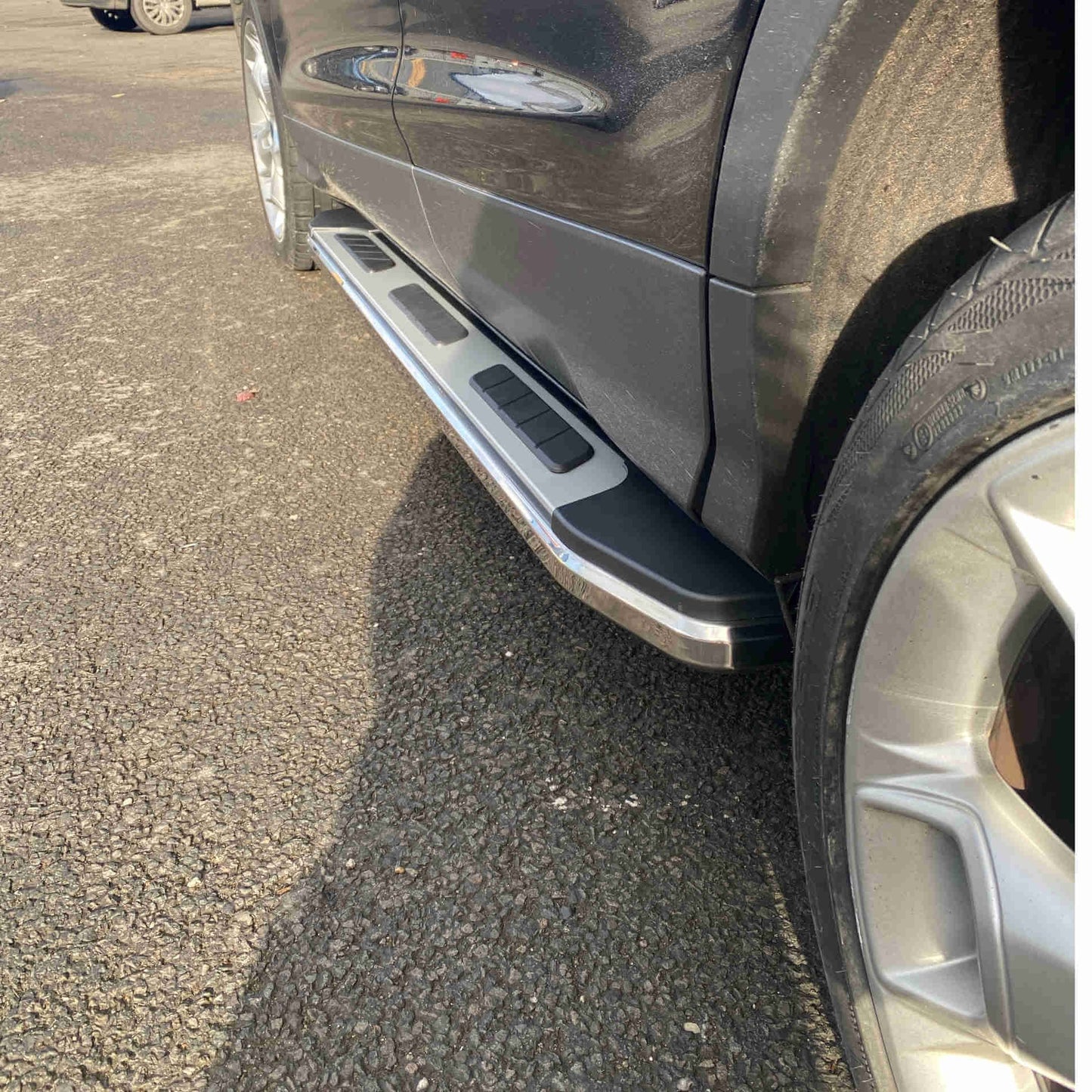 Suburban Side Steps Running Boards for the Ford Kuga 2013-2019