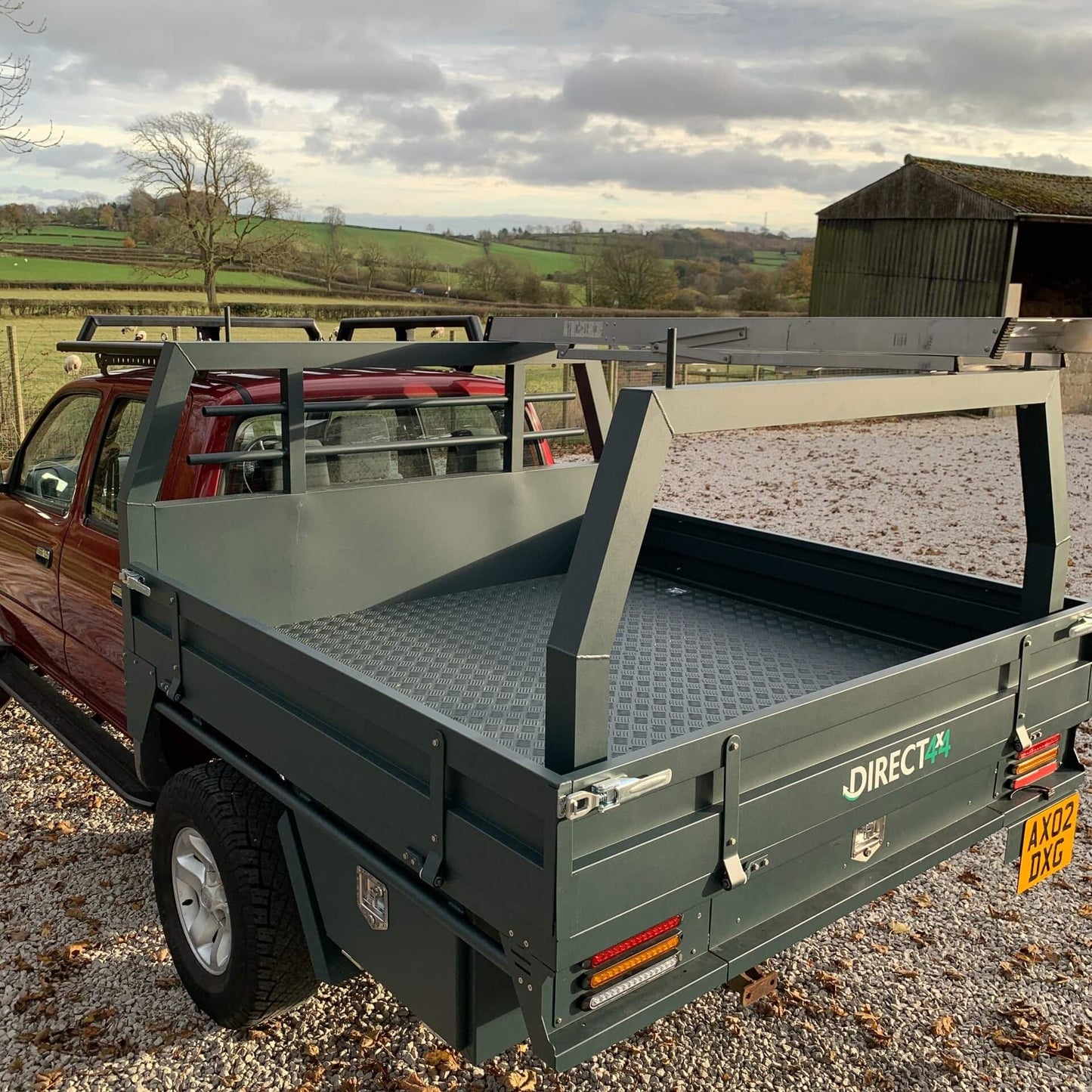 Expedition Pickup Replacement Flatbed with 2 Berth Camping Pod