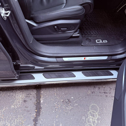 Direct4x4 Side Steps and Bars Suburban Side Steps Running Boards for the Audi Q8 2022+