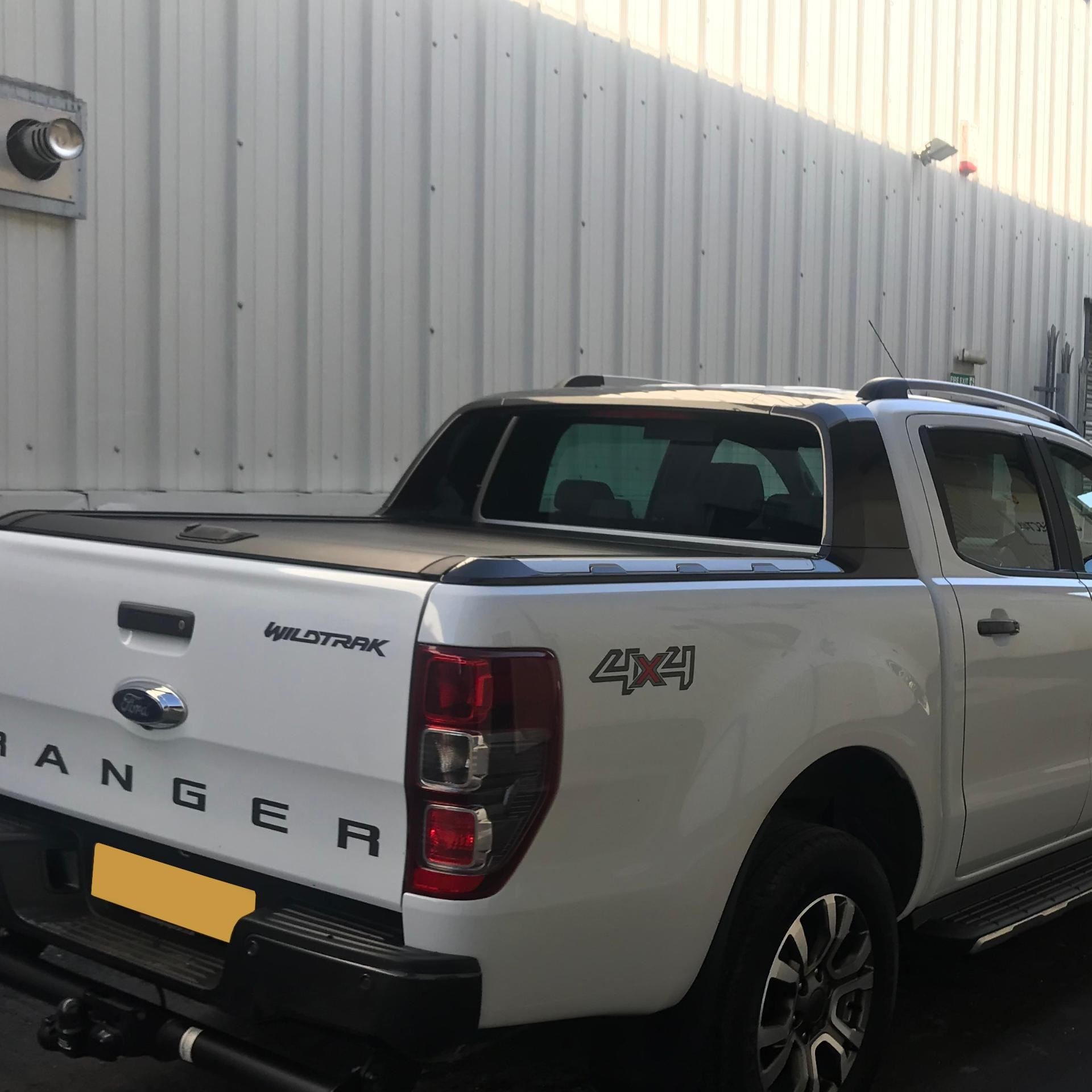 Direct4x4 Side Steps and Bars Roll & Lock Style Pickup Tonneau Cover for the Ford Ranger 2012+ (inc. Wildtrak)