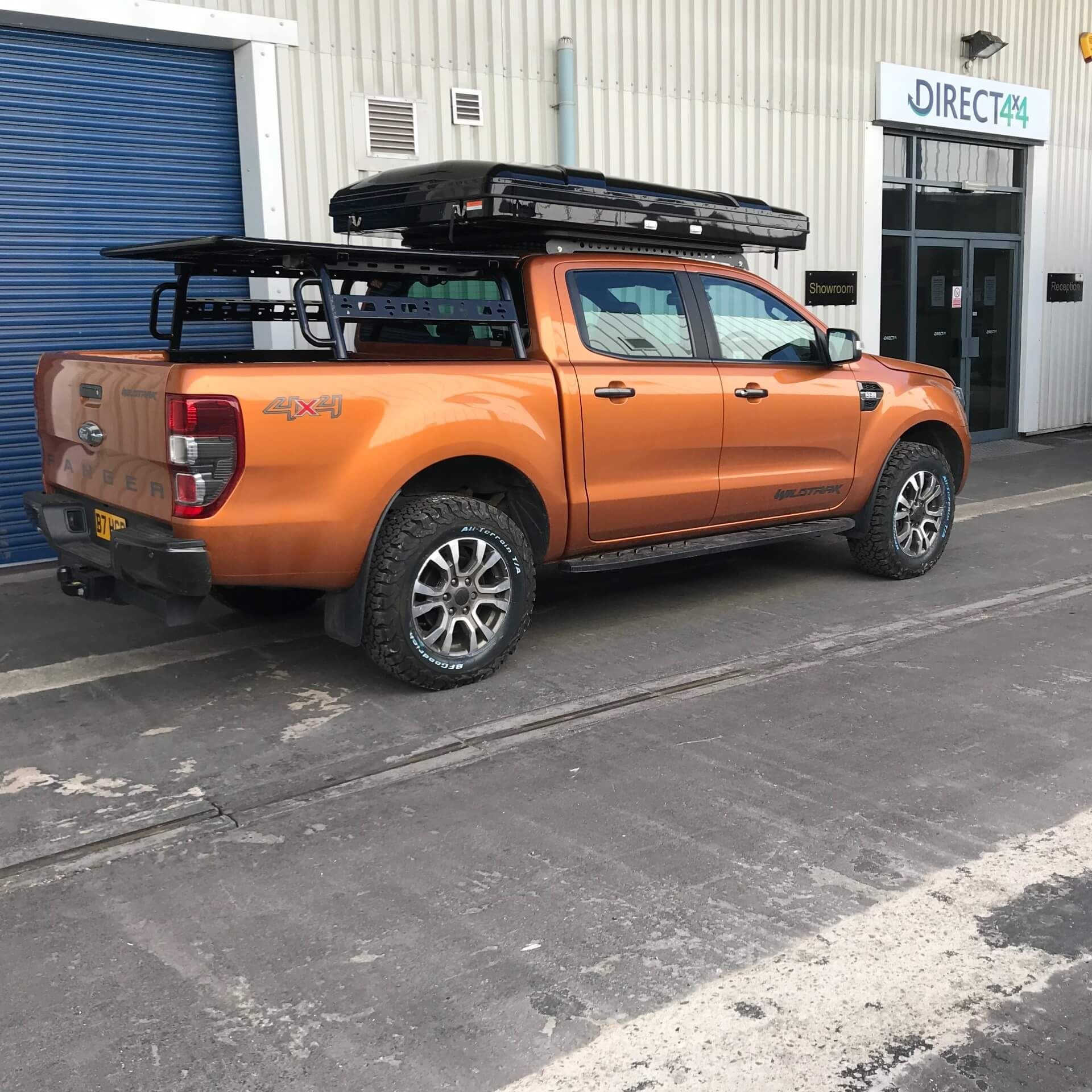 Direct4x4 Roof Top Tents [CLEARANCE] Black Overland Expedition Hard Shell Pop-up 2-Person Roof Top Camping Tent