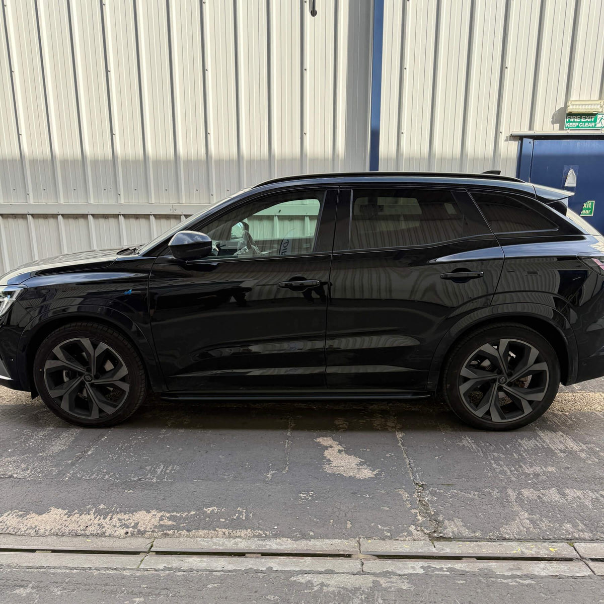 Direct4x4 Side Steps and Bars Orca Side Steps Running Boards for the Renault Austral 2023+