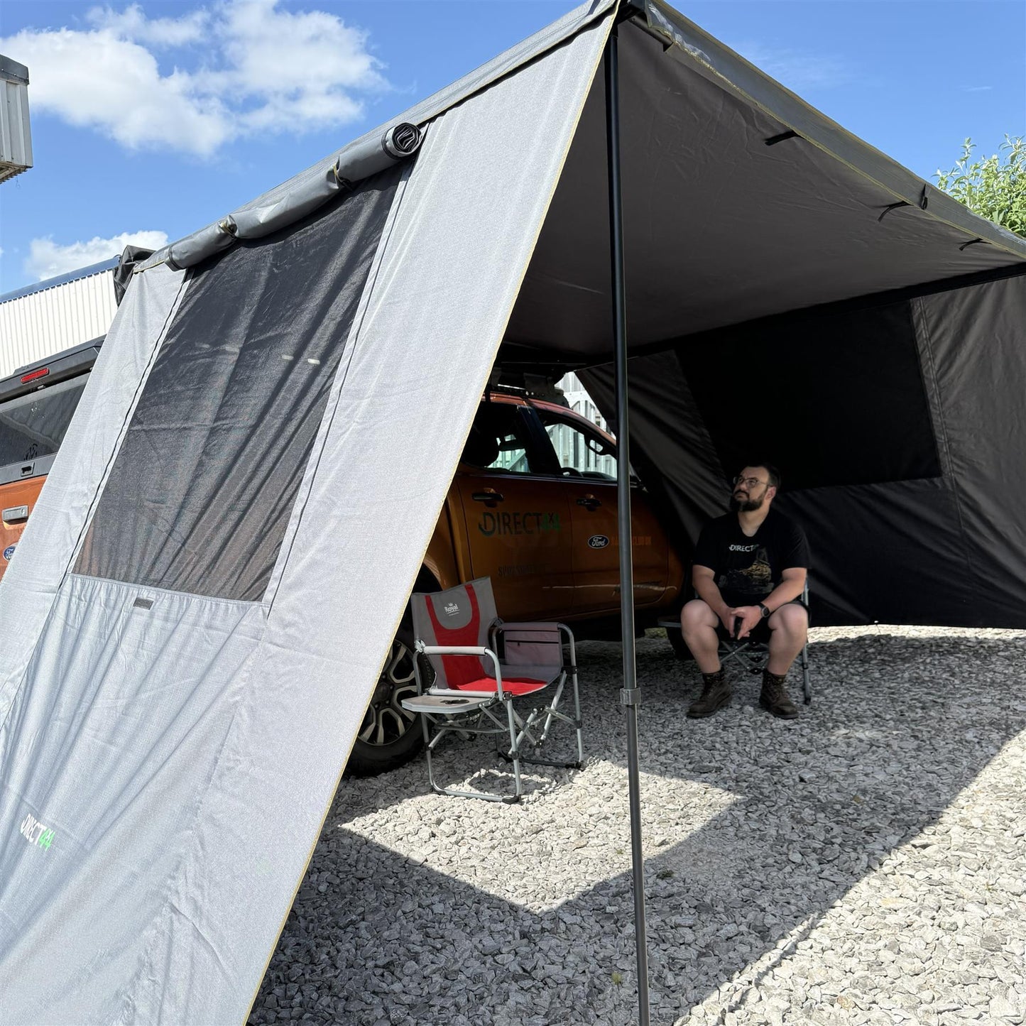 Expedition Automatic Freestanding Pull-out Vehicle Side Awning with Walls