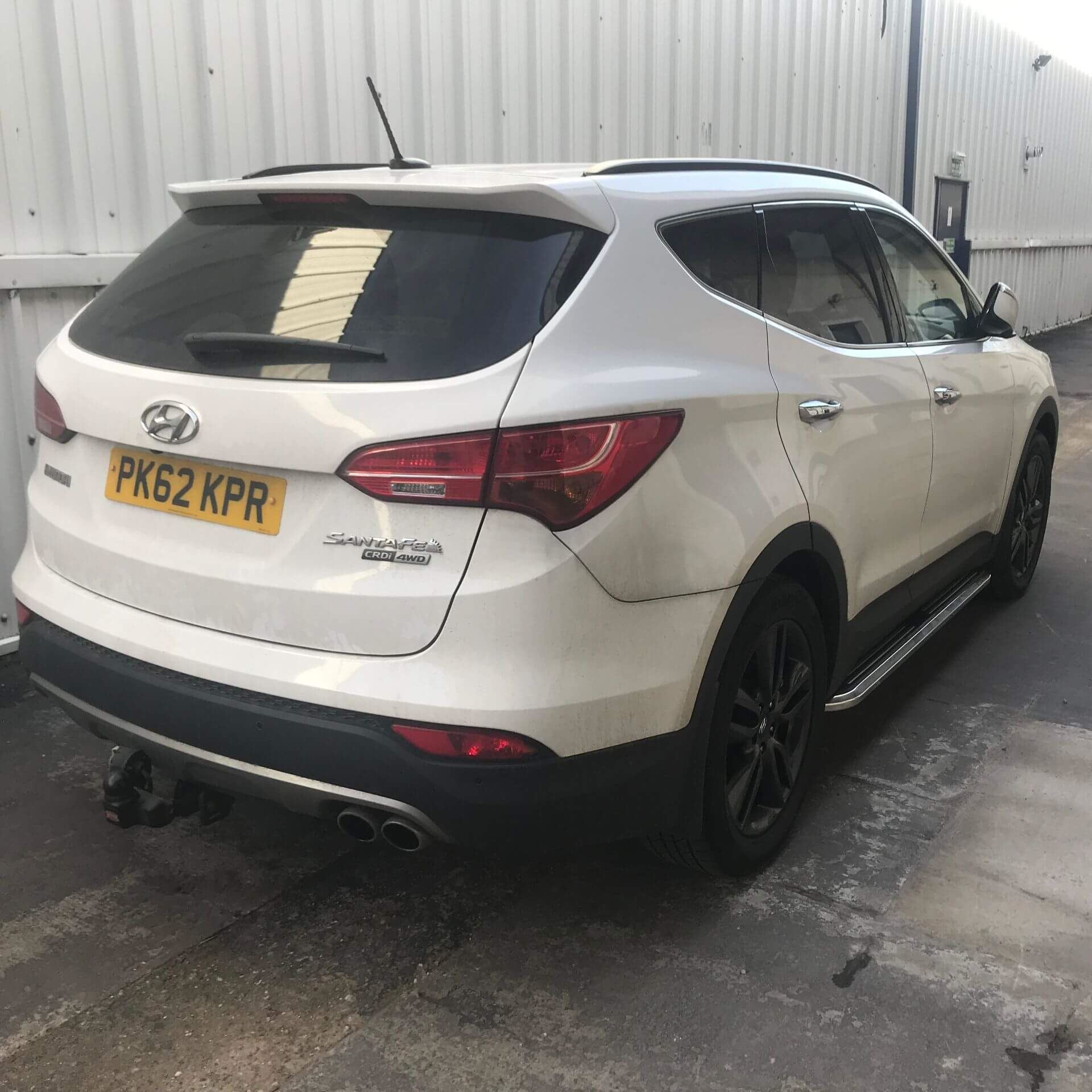 Direct4x4 Side Steps and Bars Premier Side Steps Running Boards for Hyundai Santa Fe 2010-2012