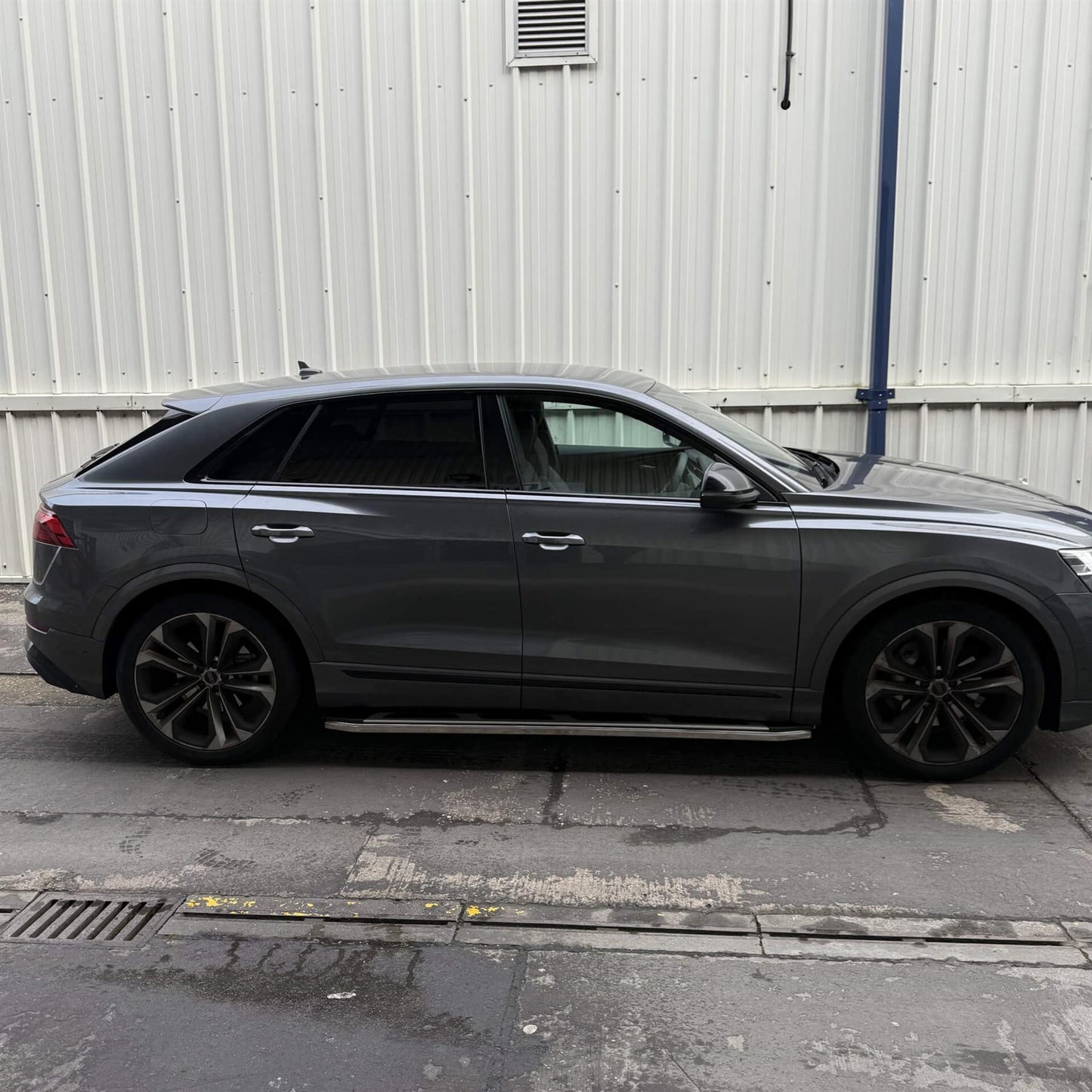 Direct4x4 Side Steps and Bars Suburban Side Steps Running Boards for the Audi Q8 2022+