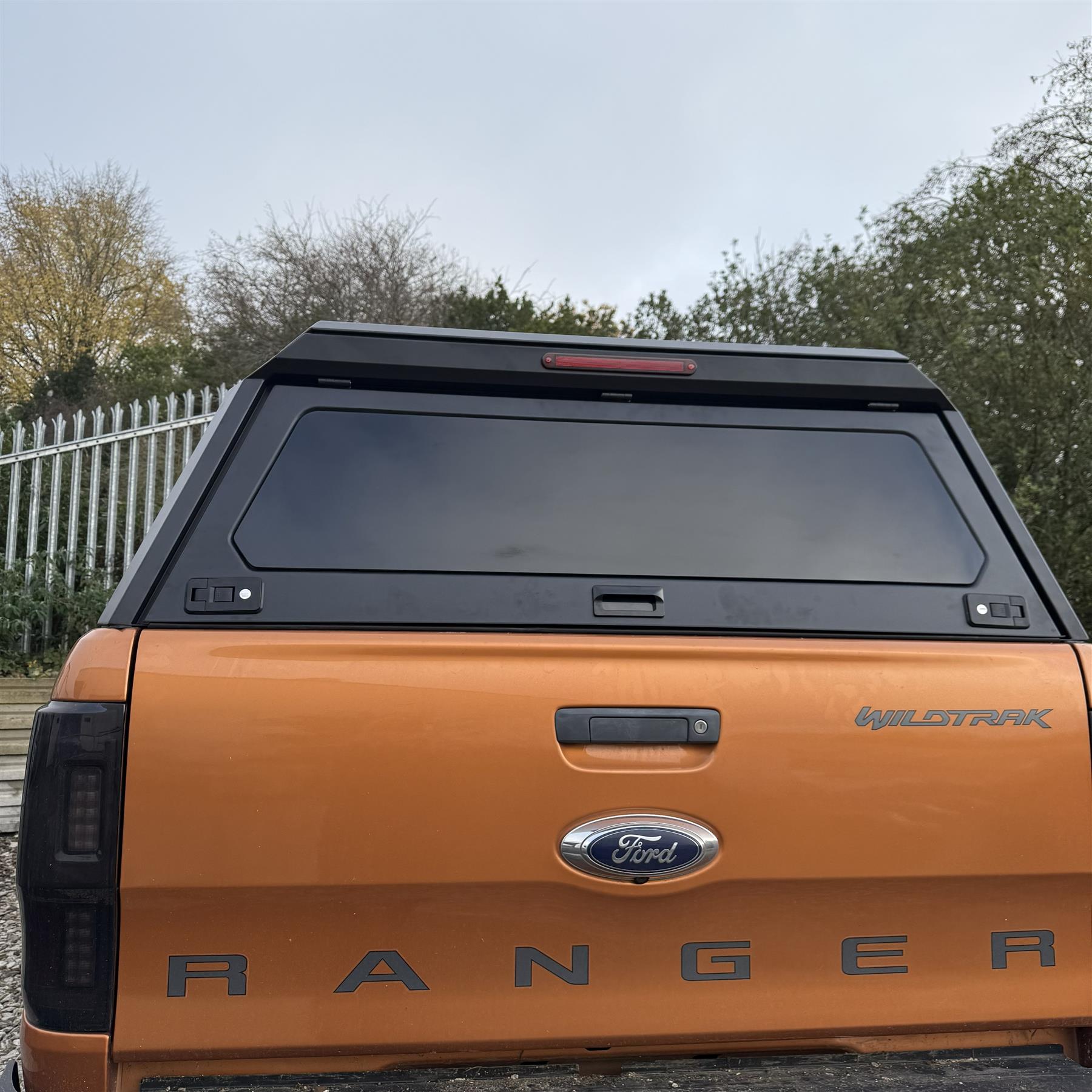 Direct4x4 Pickup Truck Hardtop Canopies Aluminium Slide Window Load Bed Canopy for the Ford Ranger 2012-2022 Double Cab