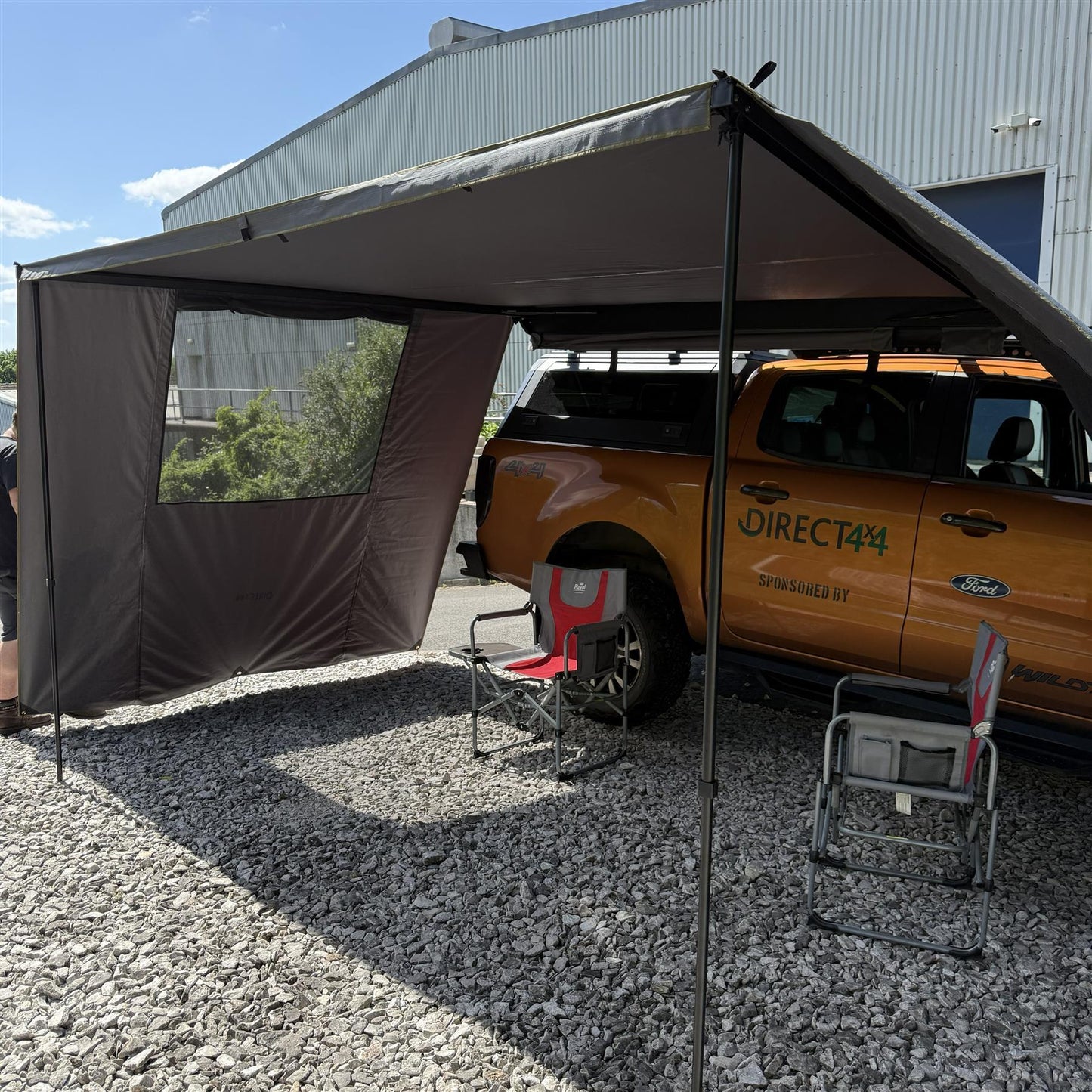 Expedition Automatic Freestanding Pull-out Vehicle Side Awning with Walls