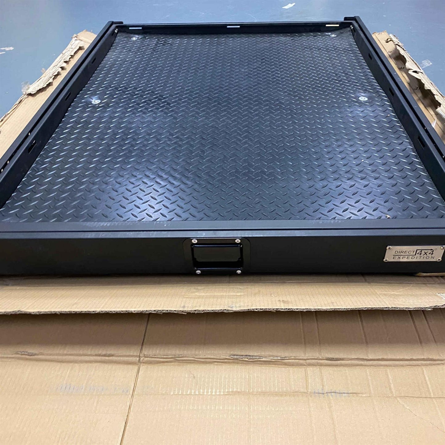 Direct4x4 Slideout Cargo Trays [CLEARANCE] Heavy Duty Universal Rubber Top Slideout Cargo Tray for Vans & Pickups