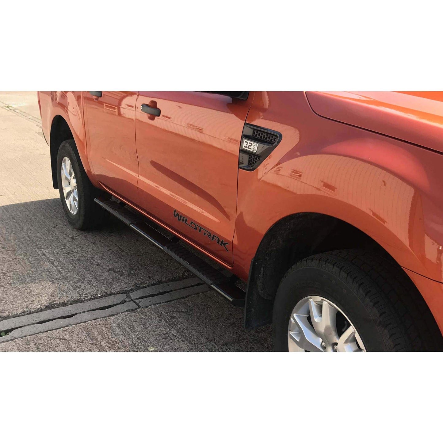 Direct4x4 Side Steps and Bars Black Sonar Side Steps Running Boards for Ford Ranger 2012-2022 MK3 T6 (P375) DC