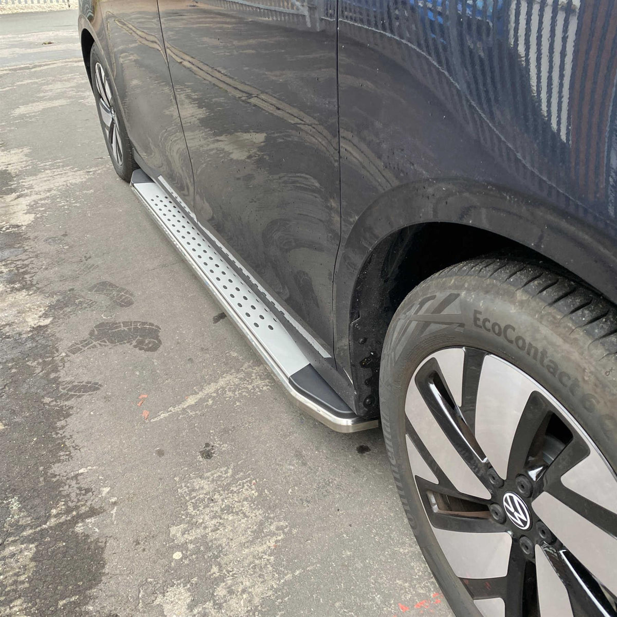 Direct4x4 Side Steps and Bars Freedom Side Steps Running Boards for the Volkswagen ID. Buzz 2022+