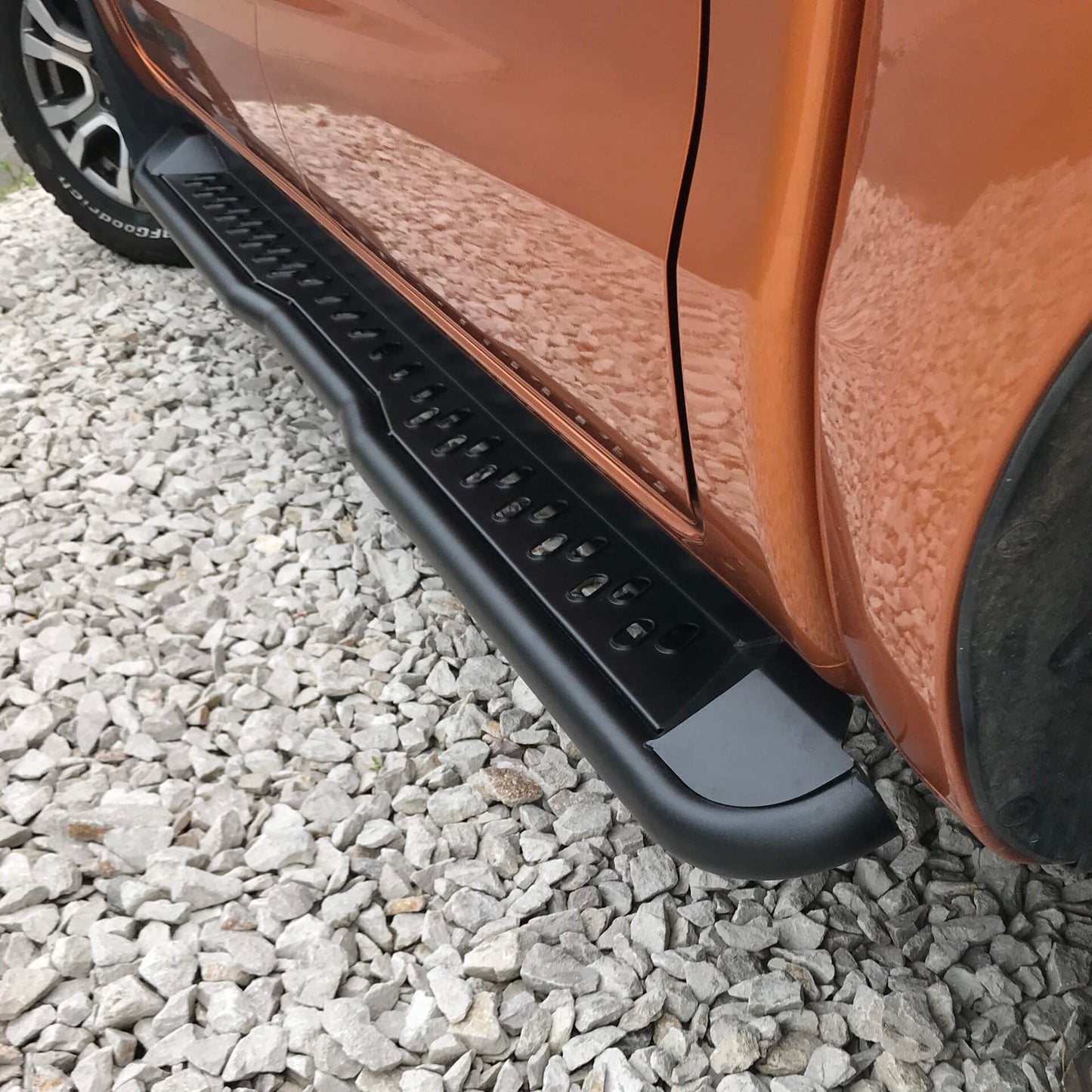 Direct4x4 Side Steps and Bars RockSlider Side Steps Running Boards for Mitsubishi L200 Double Cab 2015+