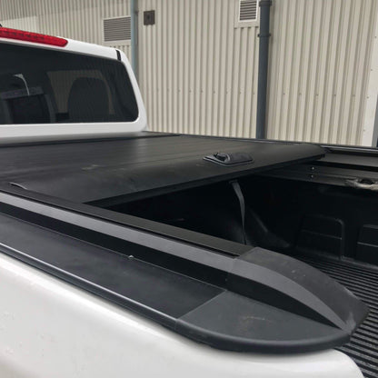 Roll & Lock Style Tonneau Cover for Nissan Navara NP300 15+ [Rollbar Compatible]