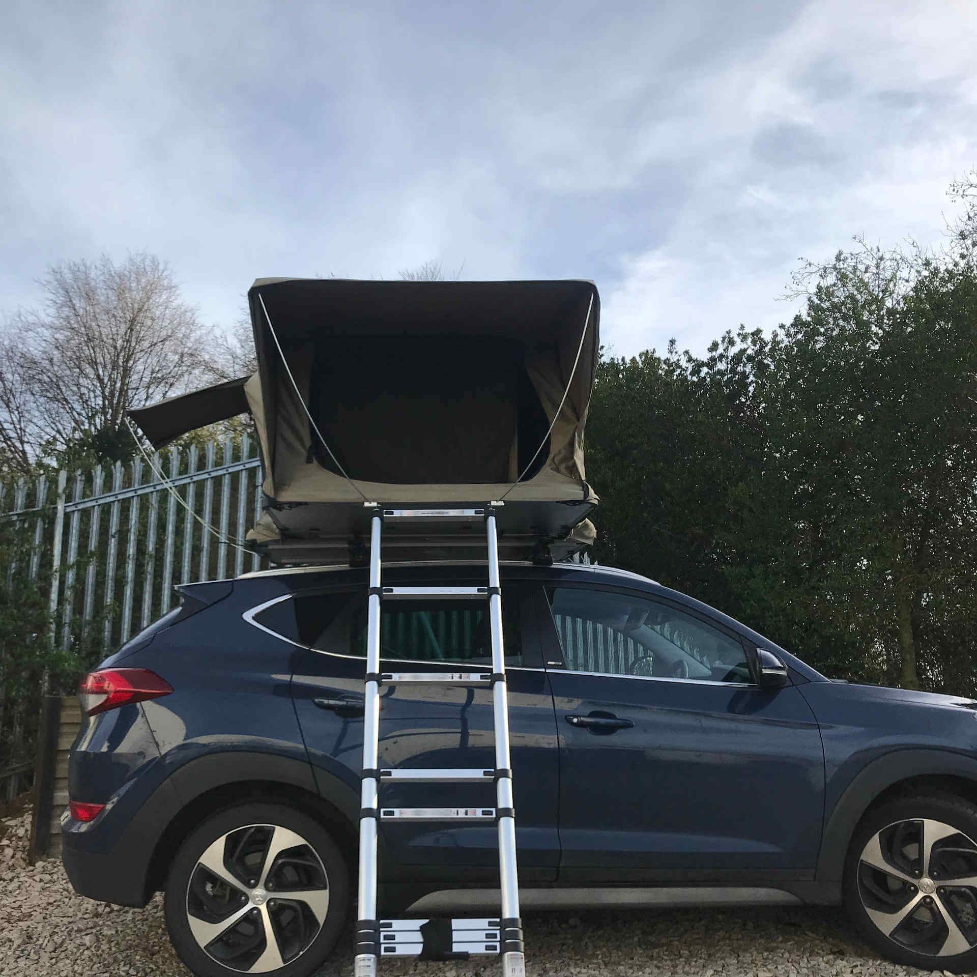 Direct4x4 Roof Top Tents [CLEARANCE] Granite Grey RoofTrekk 3-Person Hard Shell Roof Top Tent
