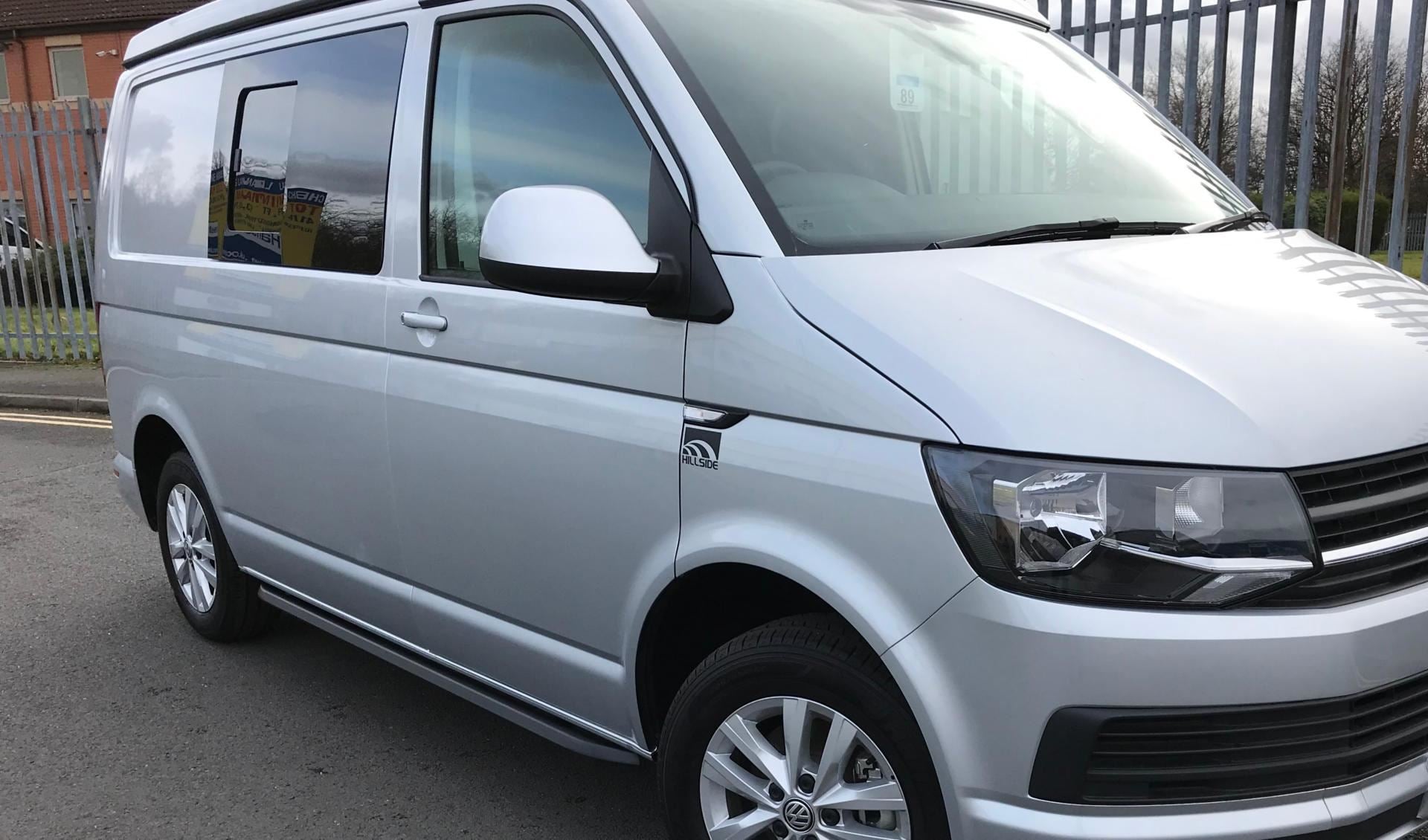 Direct4x4 Side Steps and Bars Black Angular OE Style Side Bars for the Volkswagen Transporter T5 SWB