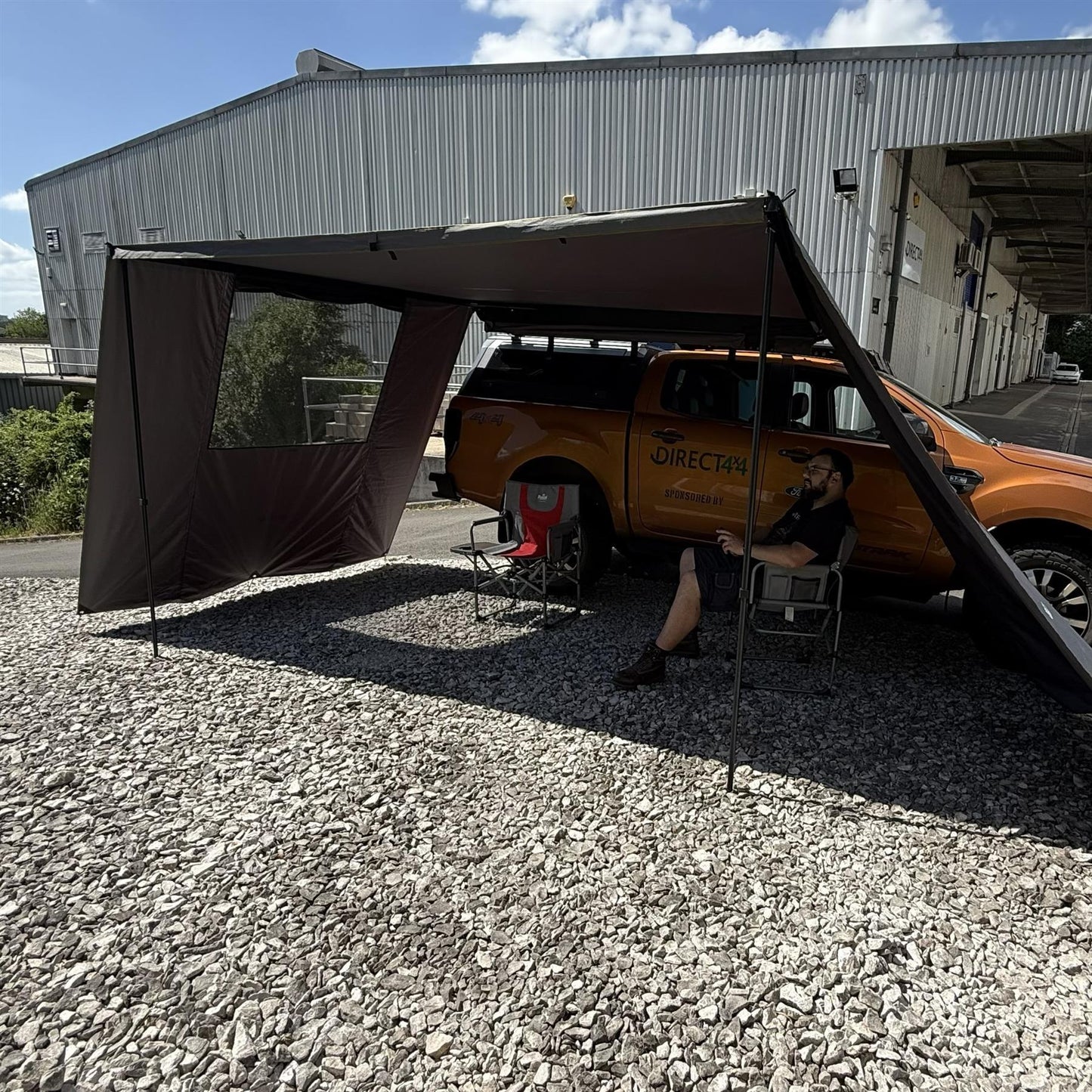 Expedition Automatic Freestanding Pull-out Vehicle Side Awning with Walls