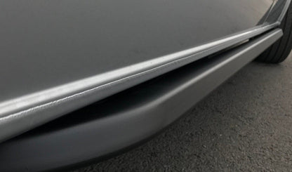 Direct4x4 Side Steps and Bars Black Angular OE Style Side Bars for the Volkswagen Transporter T5 SWB