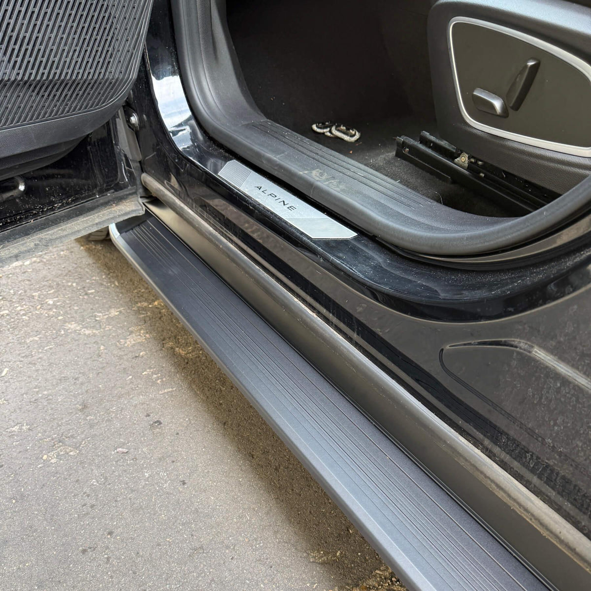 Direct4x4 Side Steps and Bars Orca Side Steps Running Boards for the Renault Austral 2023+