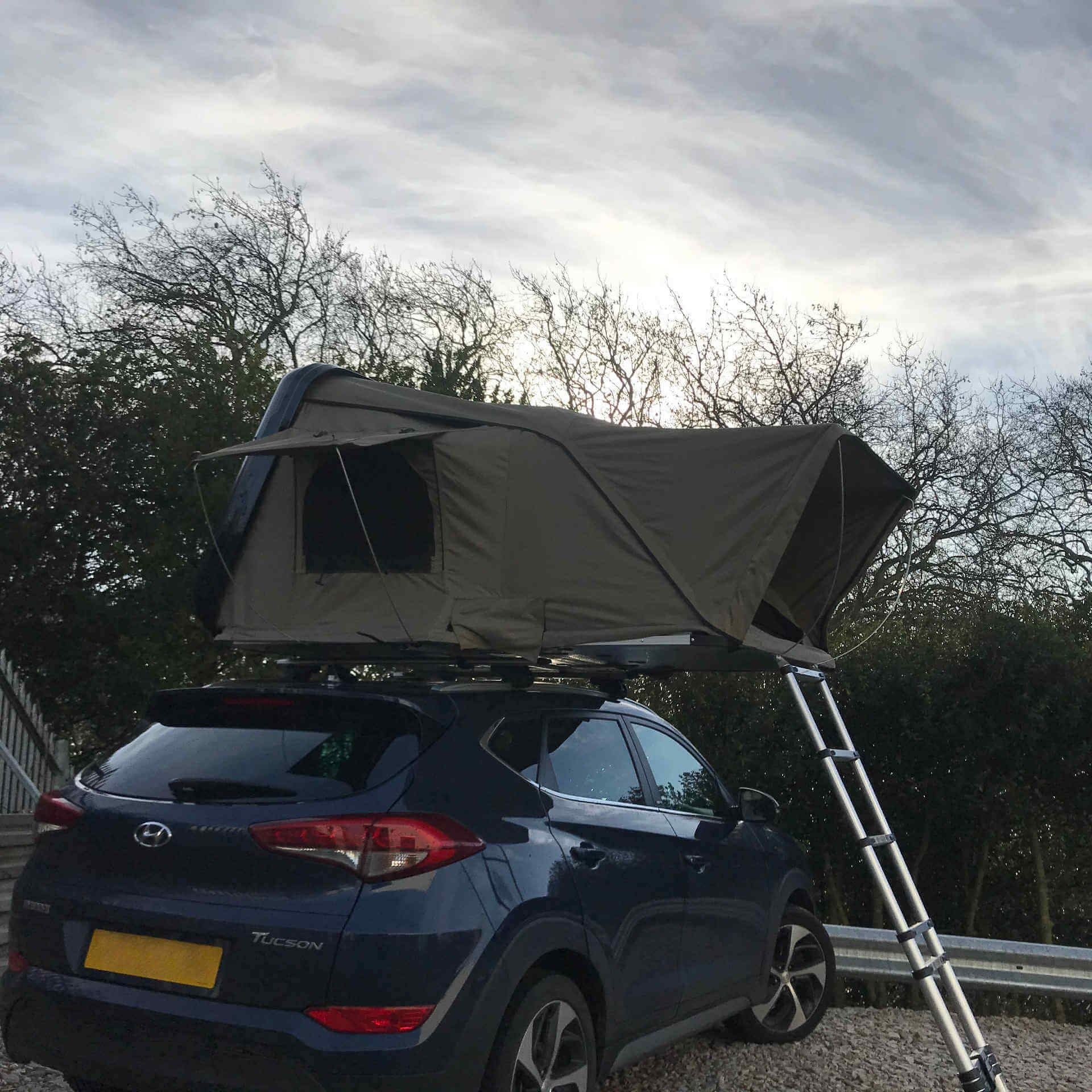 Direct4x4 Roof Top Tents [CLEARANCE] Granite Grey RoofTrekk 3-Person Hard Shell Roof Top Tent