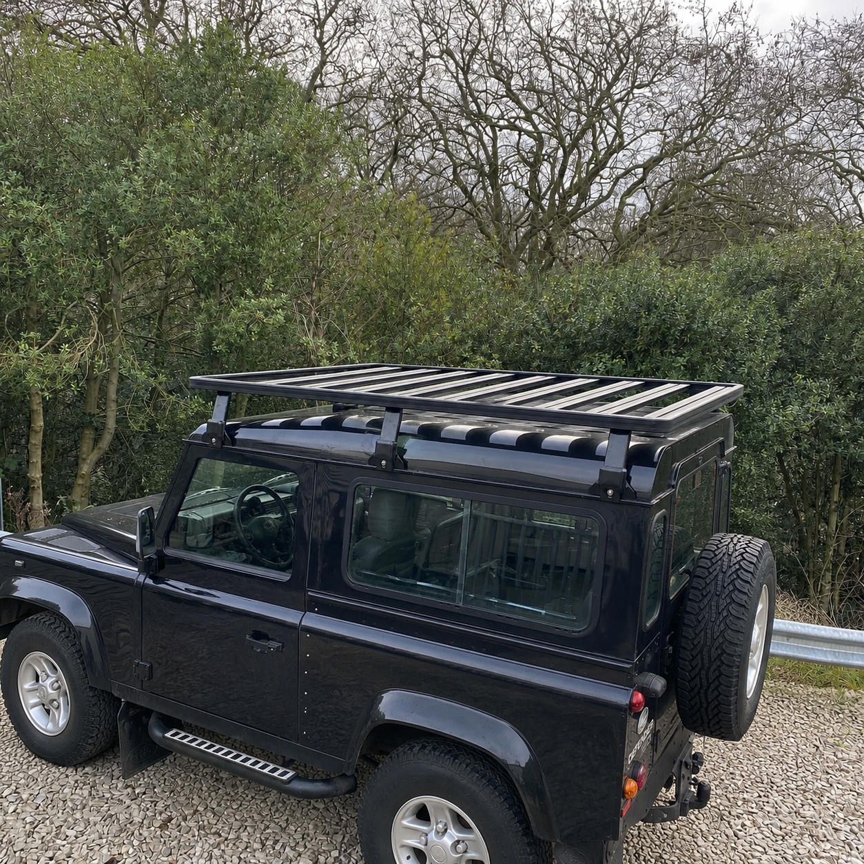 Direct4x4 Roof Racks AluMod Low Profile 228cm x 147cm Roof Rack for the Land Rover Defender 110 83-16