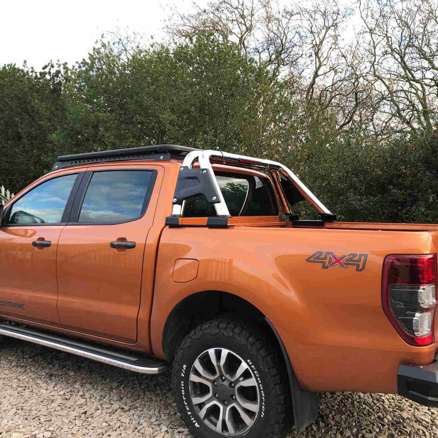 Stainless Steel Side Infill Roll Sports Bar for Nissan Navara -  - sold by Direct4x4