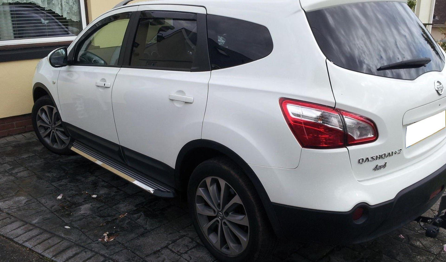 Stingray Side Steps Running Boards for Nissan Qashqai +2 2007-2013 -  - sold by Direct4x4
