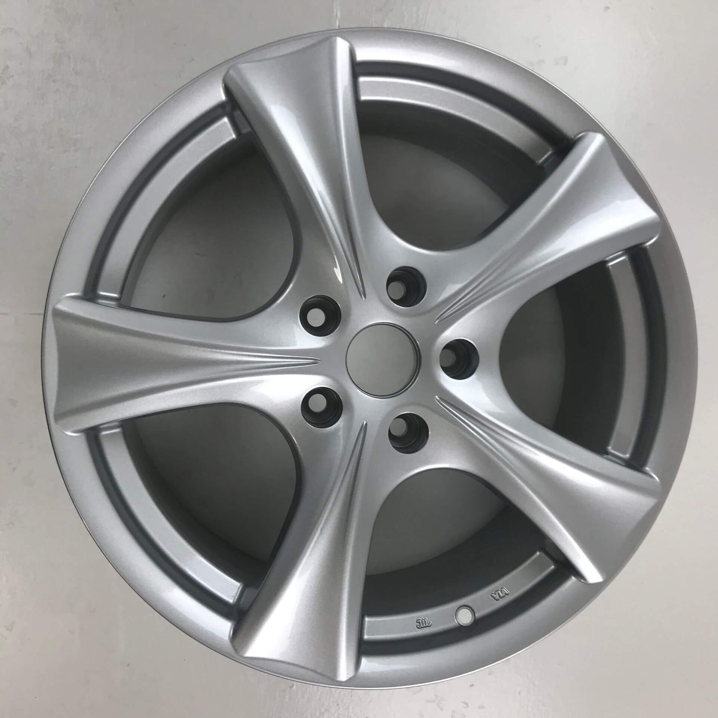 Set of 4 5-Spoke Silver Calibre 18" Sports Alloy Wheels for VW T5 & T6