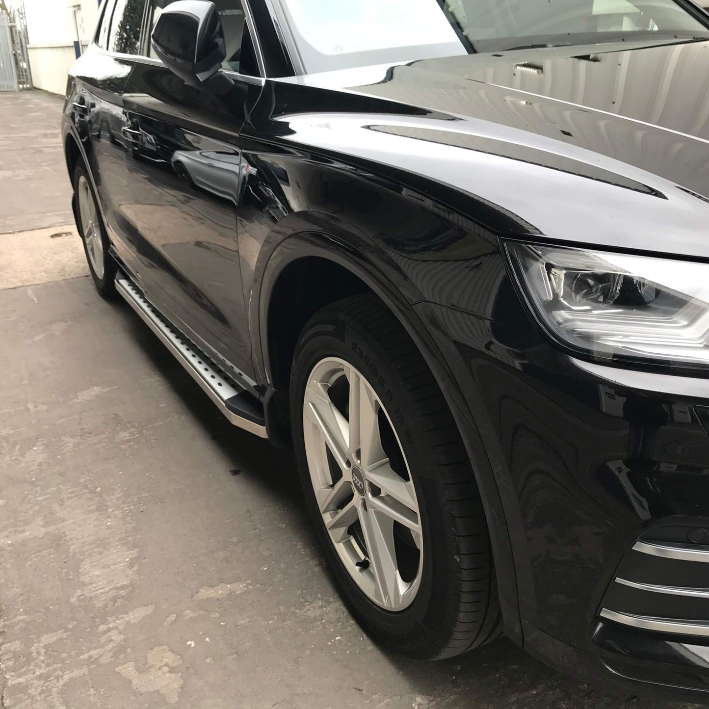 Freedom Side Steps Running Boards for Audi Q5 2017-2022 -  - sold by Direct4x4