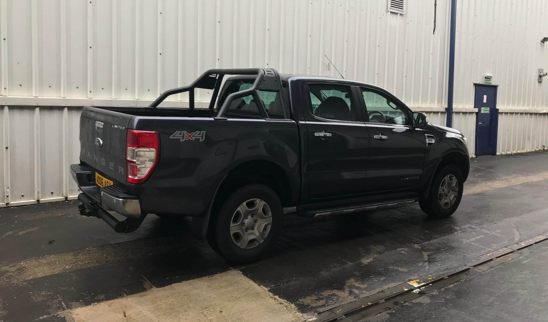 Direct4x4 Pickup Truck Roll Sports Bars [CLEARANCE] Black Short Arm Roll Sports Bar for the Ford Ranger